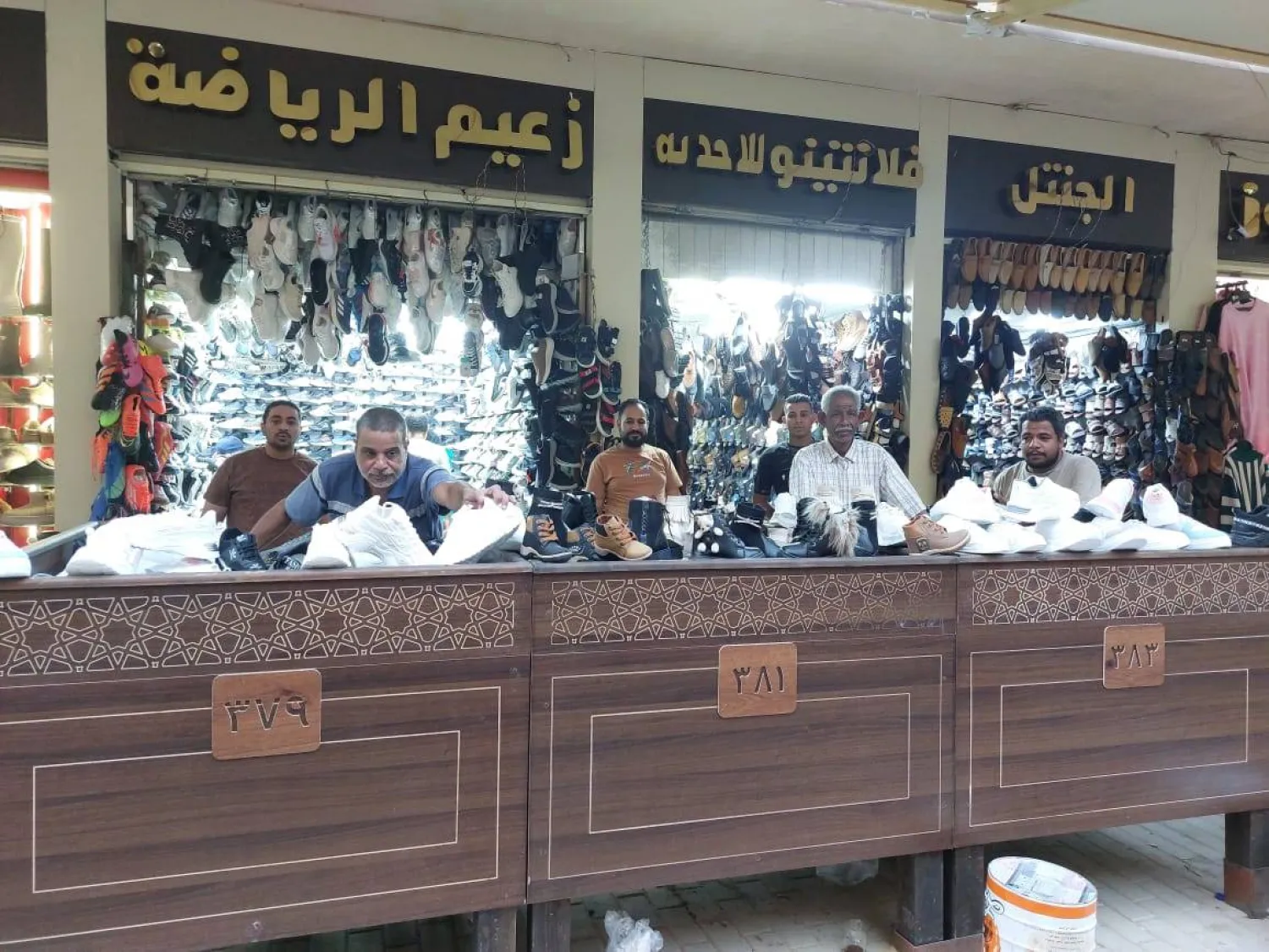 باعة سوق العتبة أبدوا حالة من السعادة بعد مشروع تطوير الميدان (الشرق الأوسط)