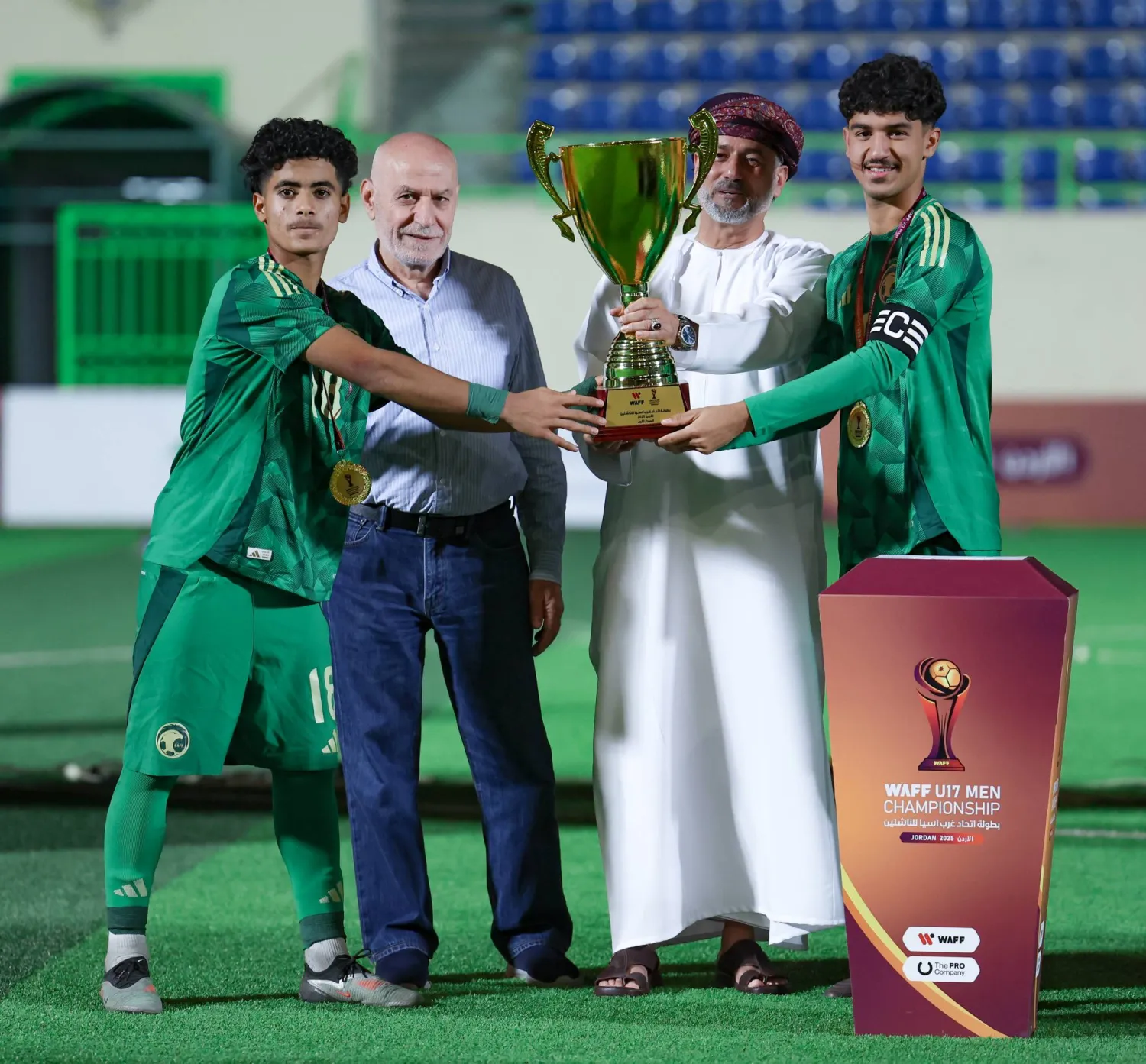 لقب غرب آسيا آخر المُنجزات التي حققتها المنتخبات السعودية (الشرق الأوسط) 