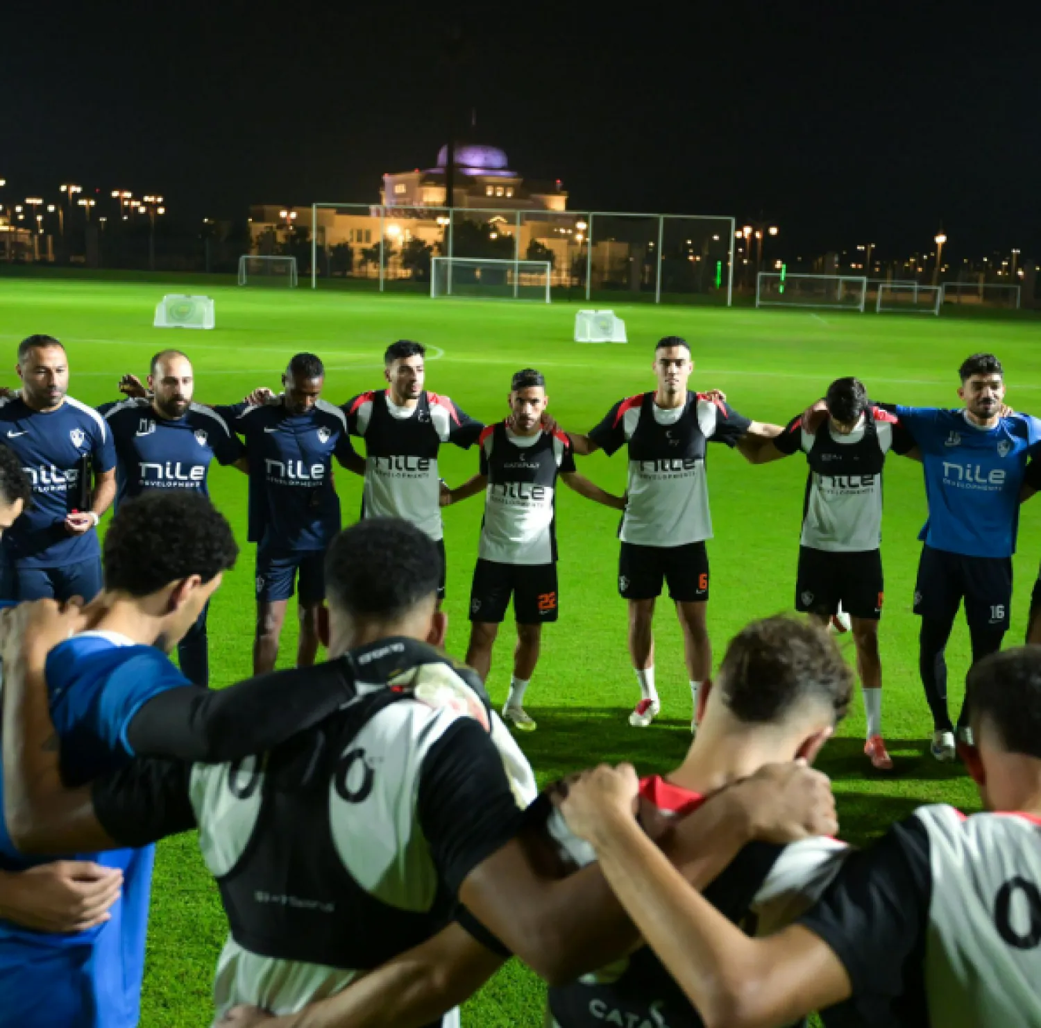 لاعبو الزمالك من الحصص التدريبية الأخيرة قبل نهائي كأس السوبر المصري (نادي الزمالك)