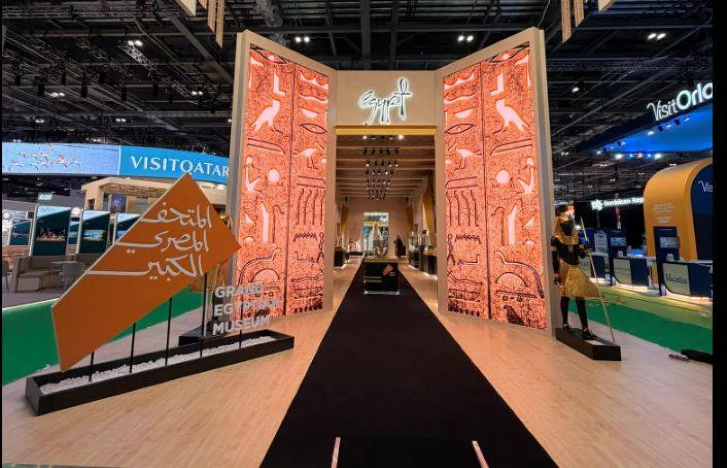 جانب من الجناح المصري في بورصة لندن السياحية (وزارة السياحة والآثار)