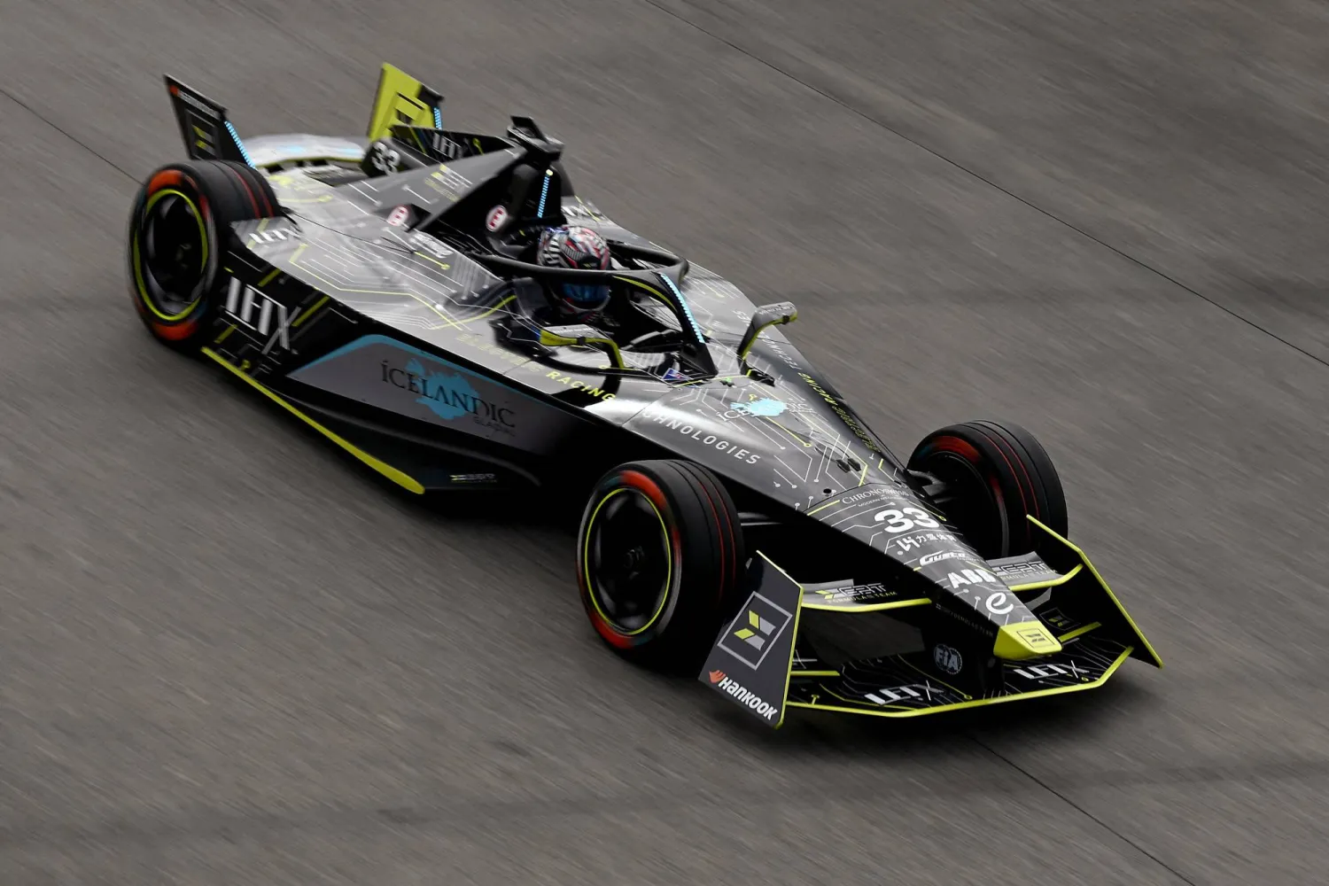 «فورمولا إي» للسيارات الكهربائية (رويترز)