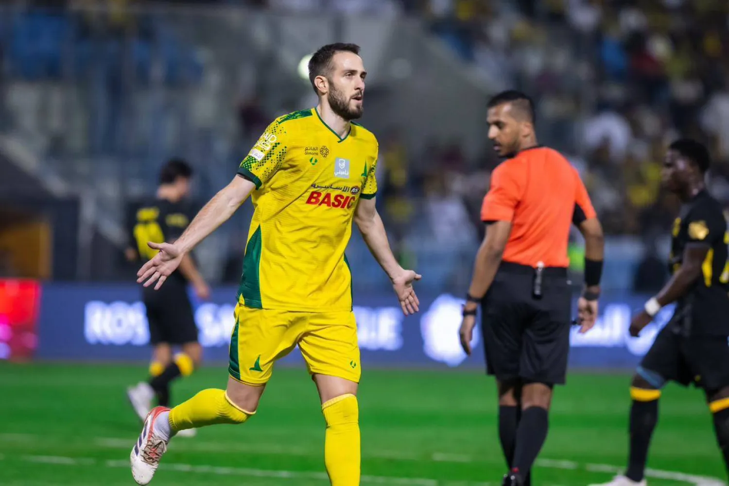 لاعب نادي الخليج كوستاس فورتونيس (نادي الخليج)