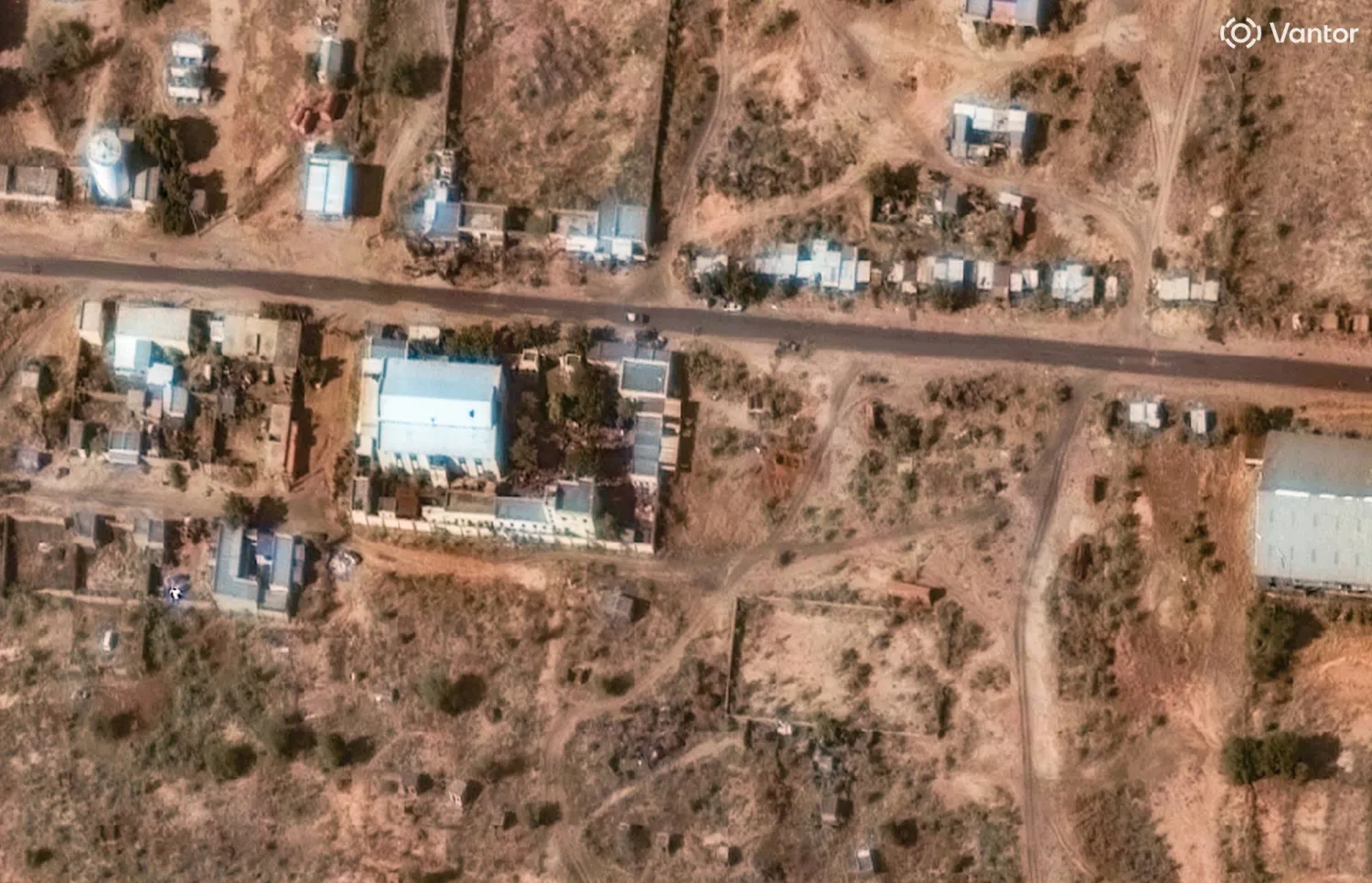  This satellite image from Vantor shows a trench experts suspect of being a mass grave being dug near a former children's hospital held by the paramilitary Rapid Support Forces in el-Fasher, Sudan, Sunday, Nov. 2, 2025. (©2025 Vantor via AP) 