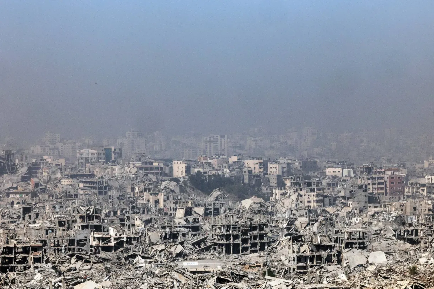 Gazze Şehri'ndeki yıkılan binalar, 5 Kasım 2025 (Reuters)