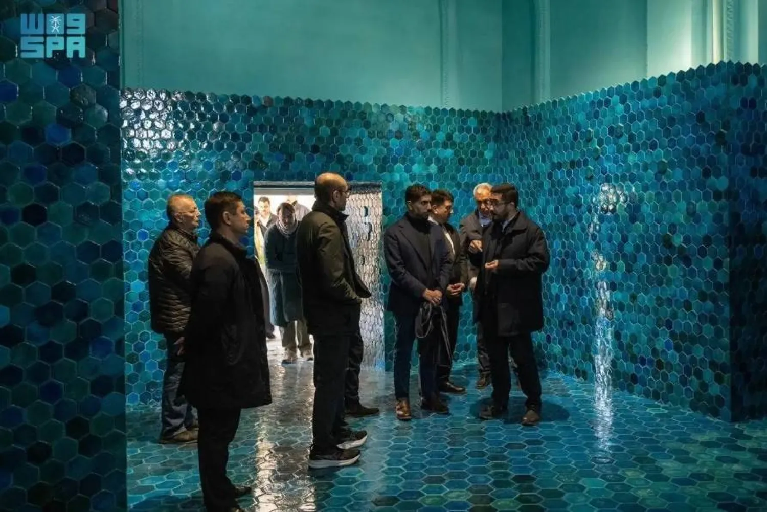 Prince Bader toured on Wednesday the pavilions of the biennale. SPA