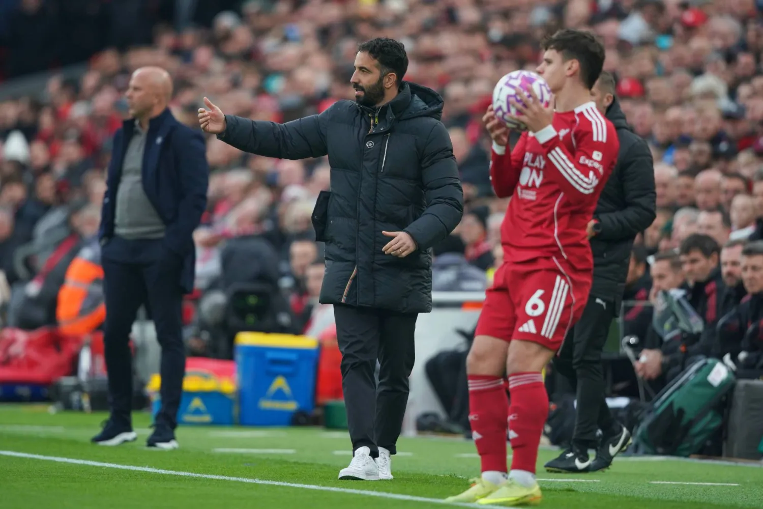 روبن أموريم مدرب مانشستر يونايتد (أ.ب)