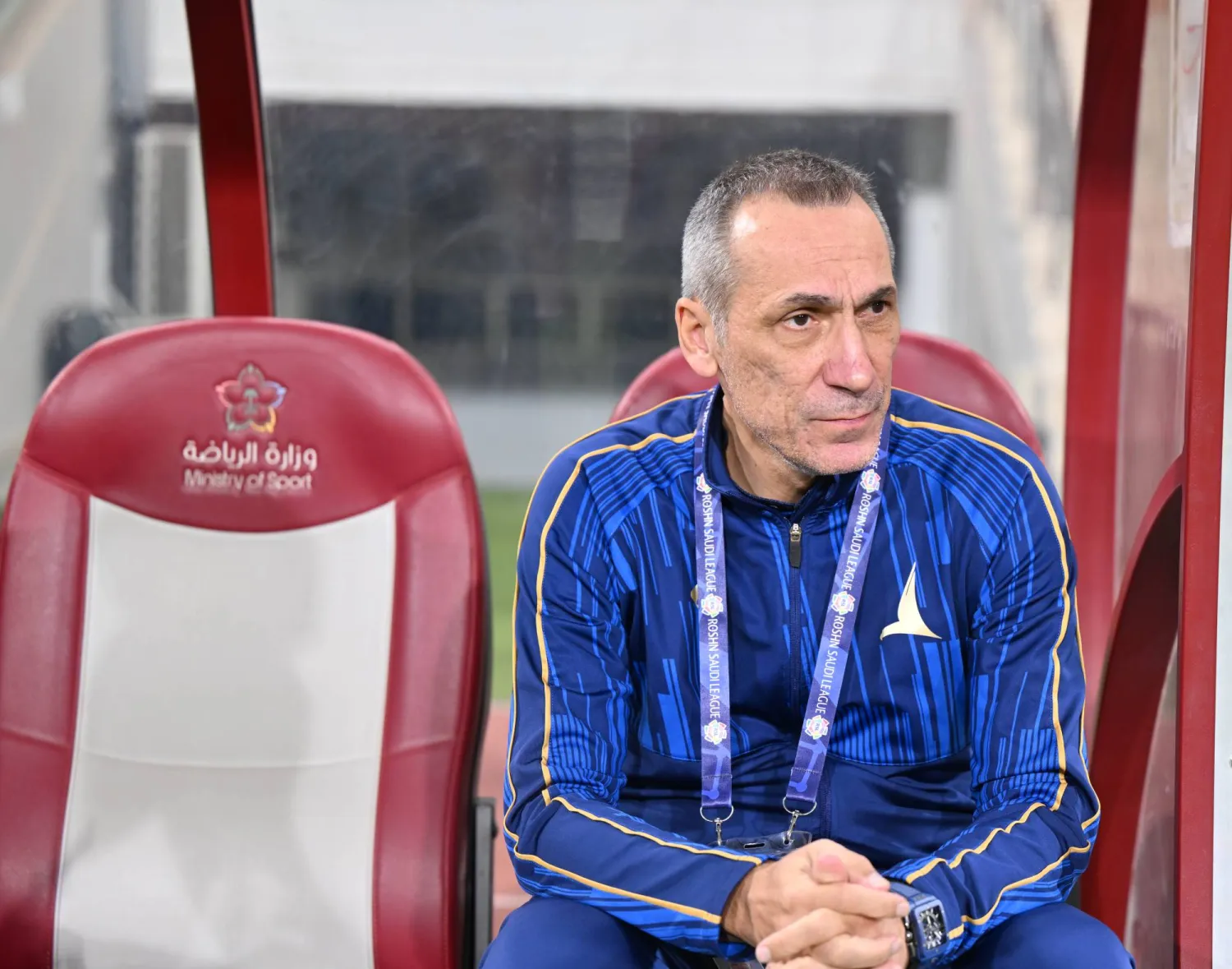 اليوناني جورجيوس دونيس مدرب فريق الخليج (تصوير: بشير صالح) 