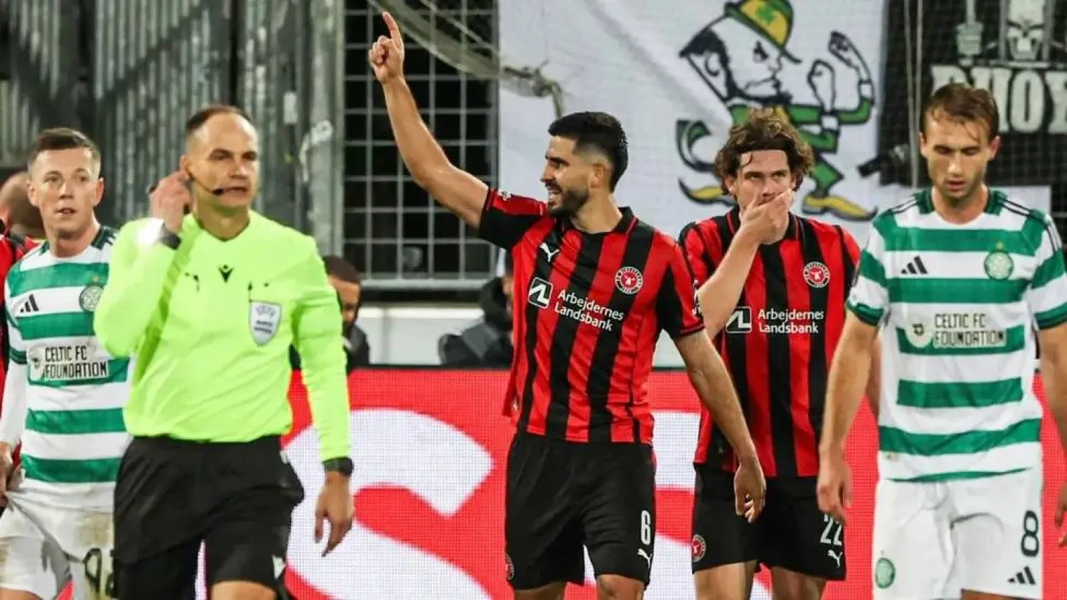 ميدتيلاند الدنماركي وسلتيك الأسكوتلندي (أ.ب)