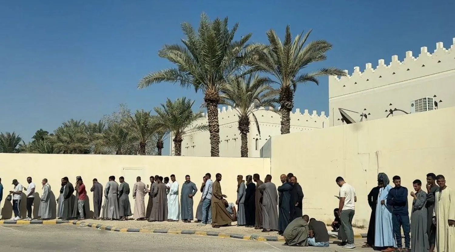 جانب من تصويت المصريون في السعودية (تنسيقية شباب الأحزاب)