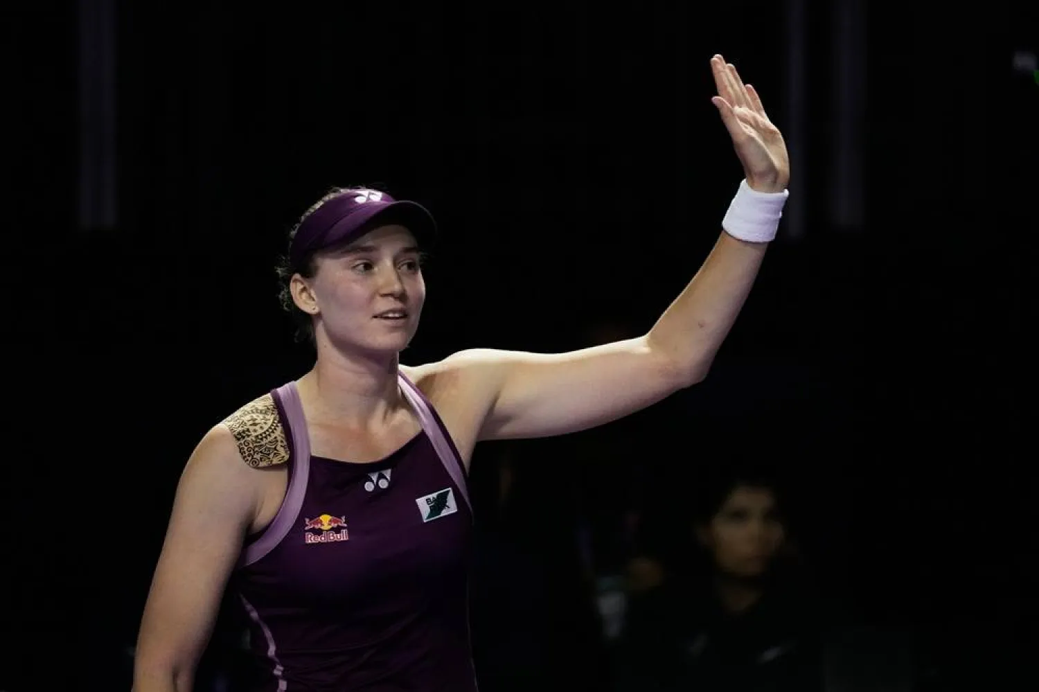  Elena Rybakina of Kazakhstan acknowledges the applause from the crowd after her win against Jessica Pegula of the United States in the women's singles semifinal match at the WTA tennis finals in Riyadh, Saudi Arabia, Friday, Nov. 7, 2025. (AP) 