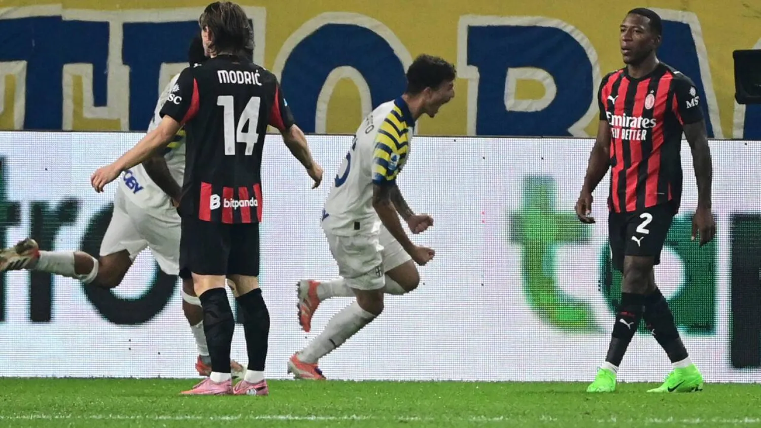 Enrico Del Prato (C) scored Parma's equalizer against AC Milan. Piero CRUCIATTI / AFP
