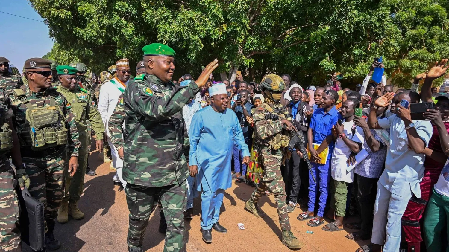 رئيس النيجر الجنرال عبد الرحمن تياني خلال زيارته لمنطقة دوسو السبت (رئاسة النيجر)