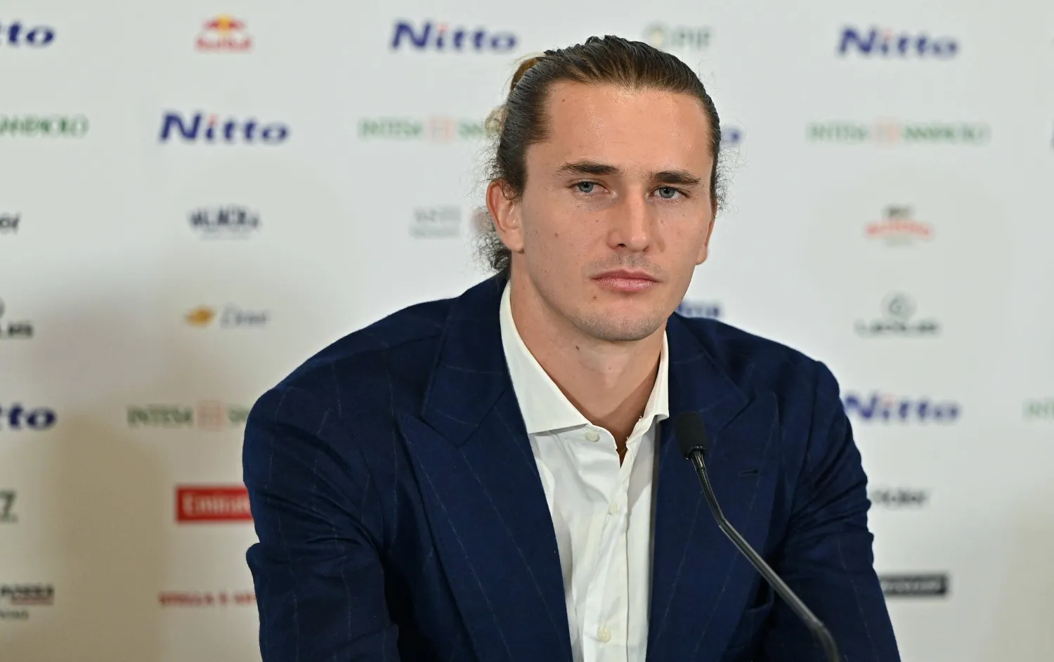 نجم التنس الألماني ألكسندر زفيريف (إ.ب.أ)