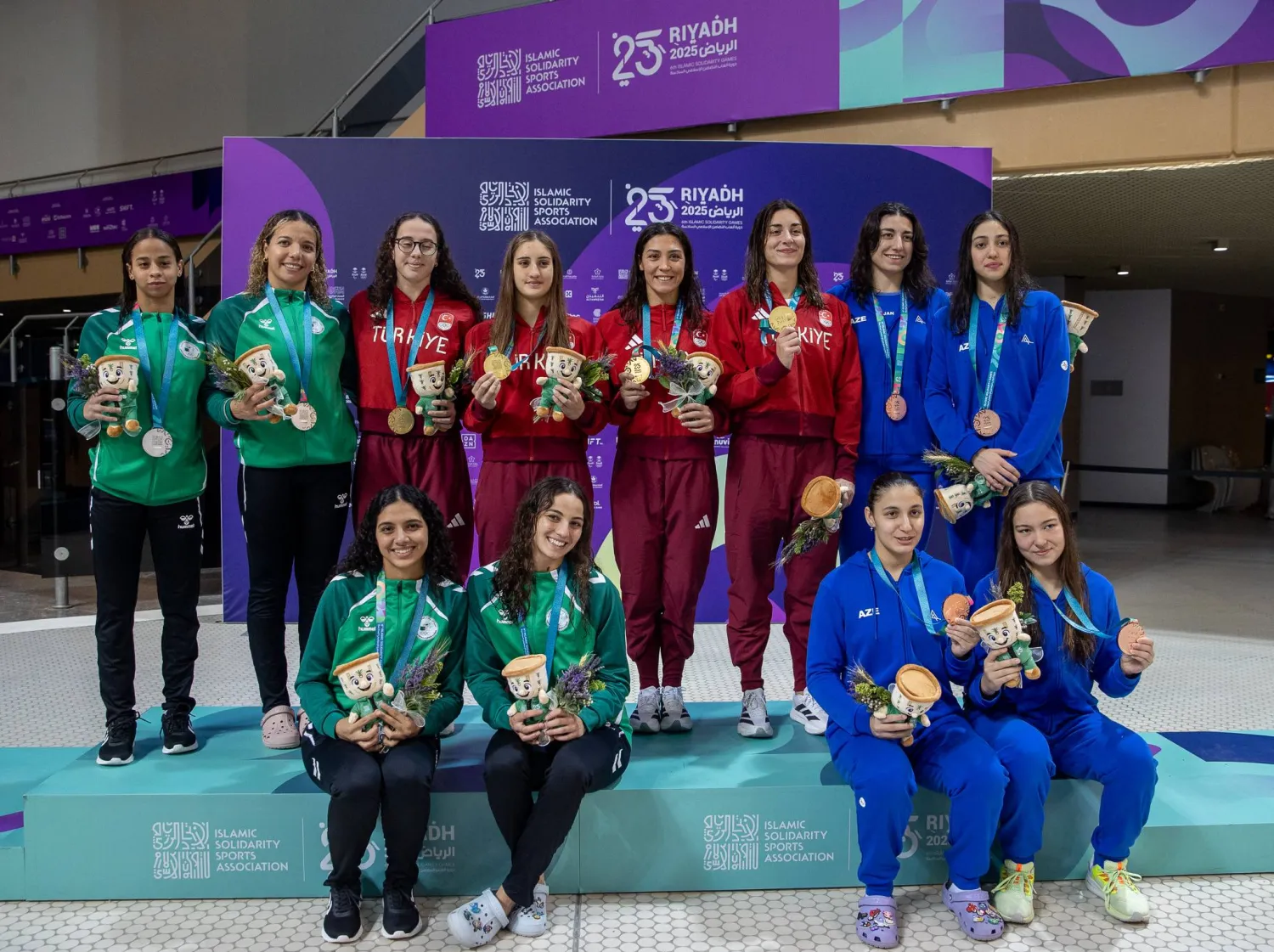 لاعبات تركيا تصدرن السباحة (ألعاب التضامن الإسلامي)