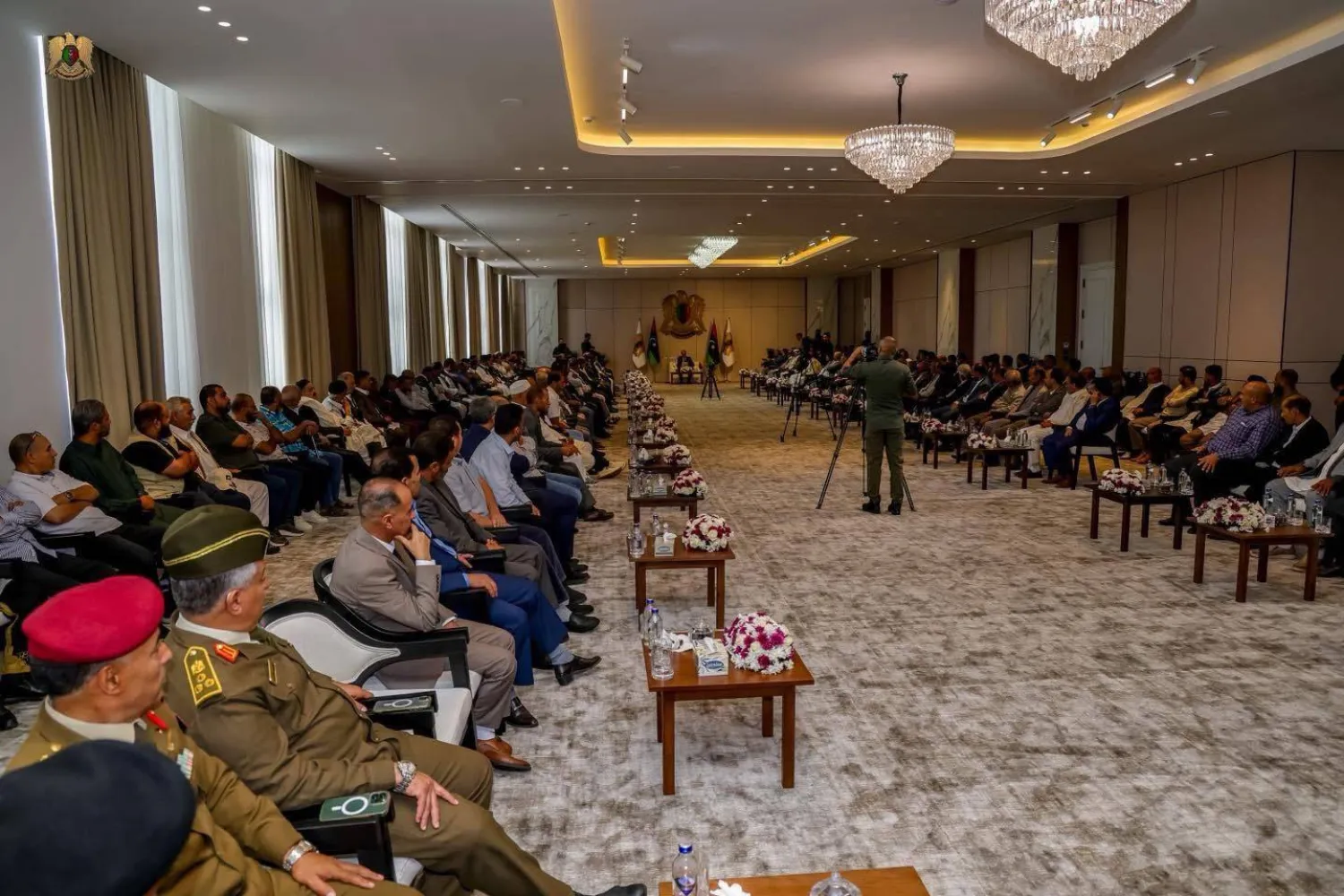 اجتماع المشير خليفة حفتر مع وفد ترهونة في الثاني من نوفمبر 2025 (الجيش الوطني الليبي)