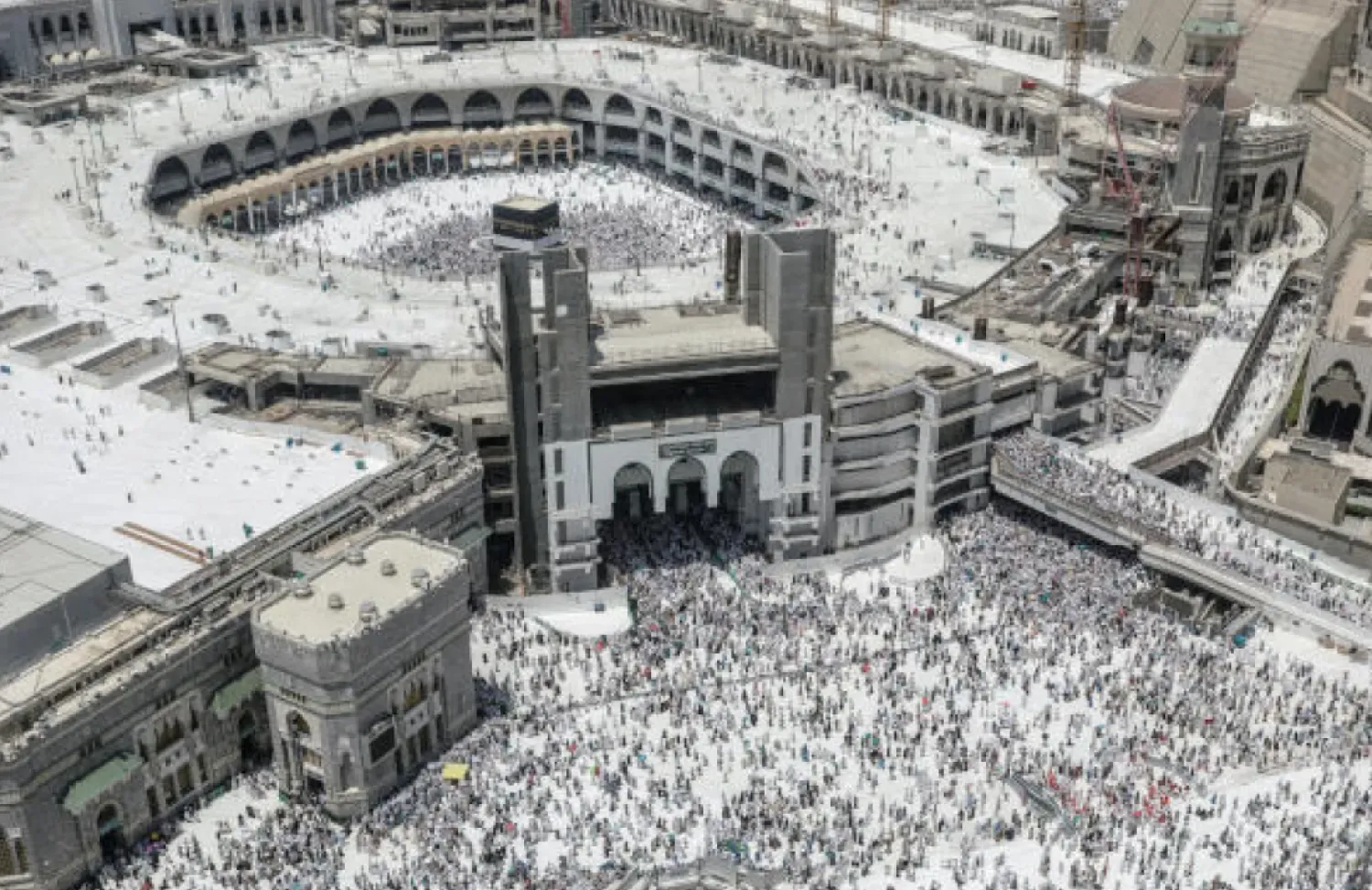 Muslim pilgrims walk out after the Friday prayer at the Grand mosque ahead of annual Hajj pilgrimage in the holy city of Makkah, Saudi Arabia August 17, 2018.REUTERS/Zohra Bensemra