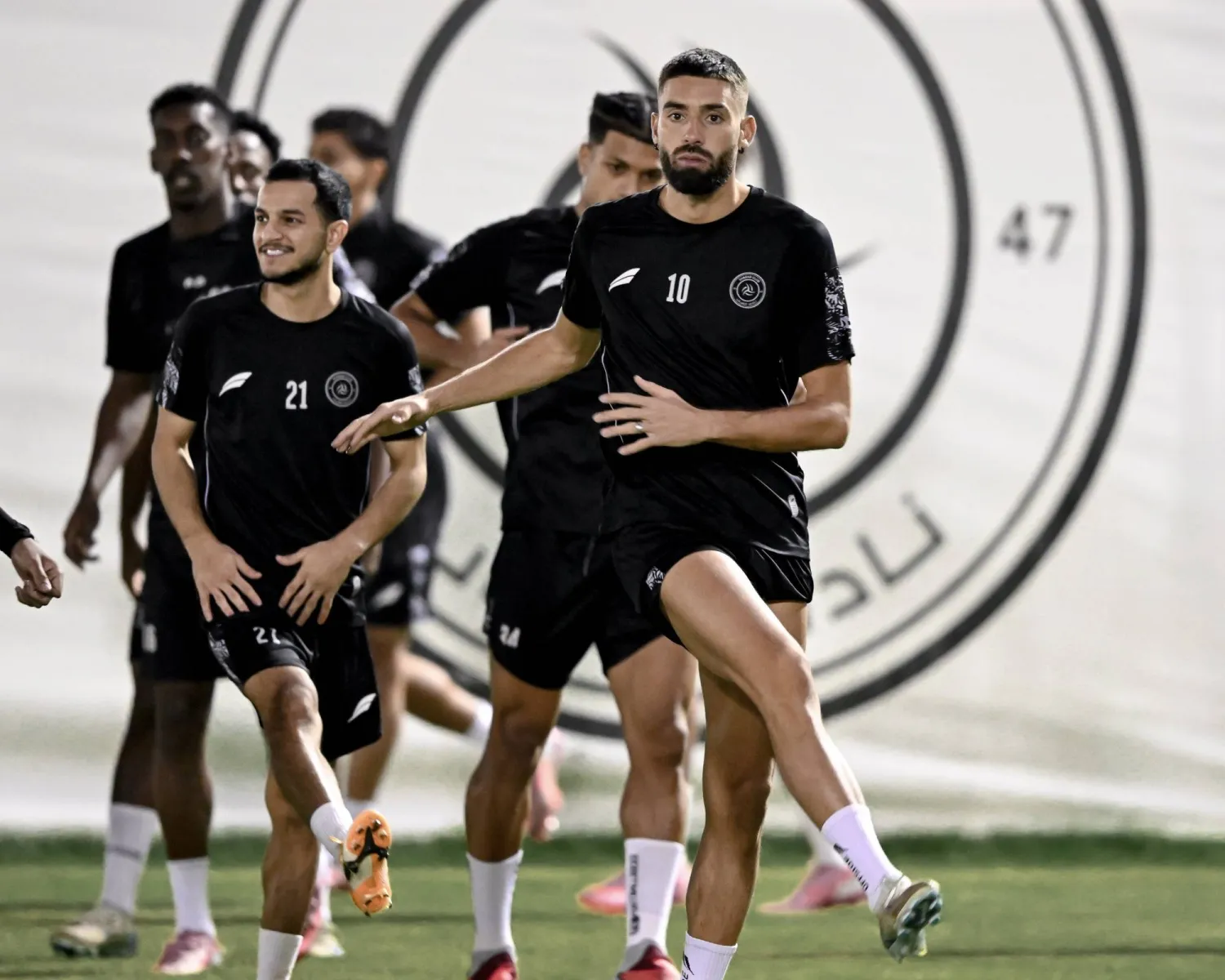 المنع من التسجيل يتم رفعه بعد سداد القضايا العالقة (نادي الشباب)