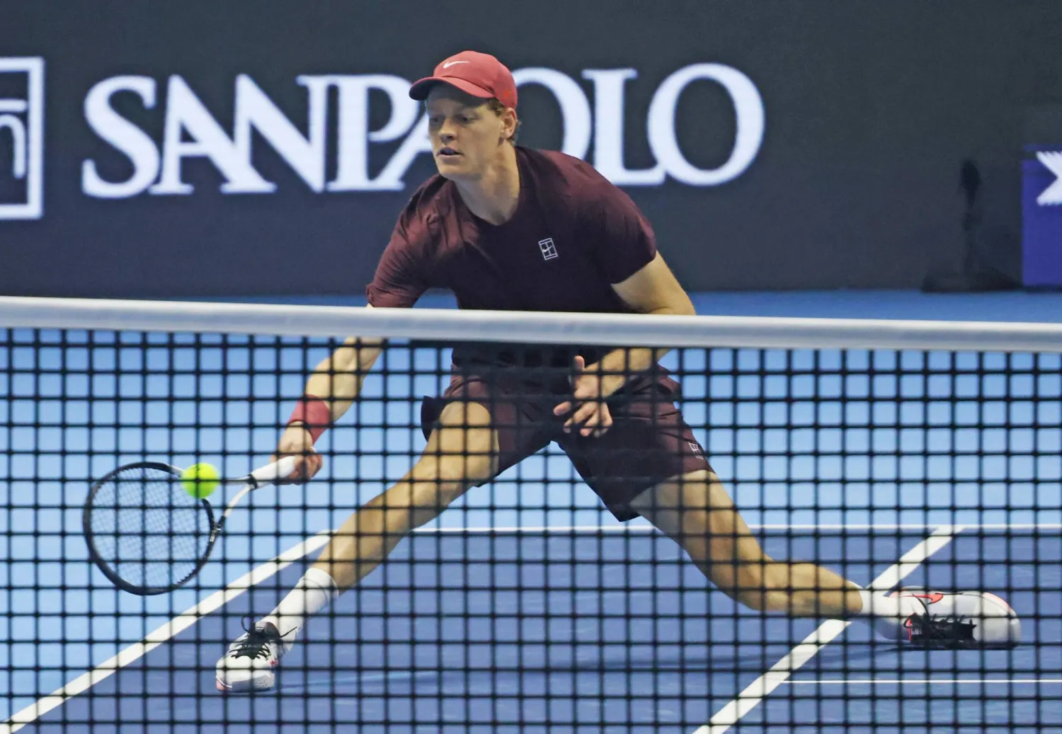 الإيطالي يانيك سينر يتألق في تورينو (د.ب.أ)