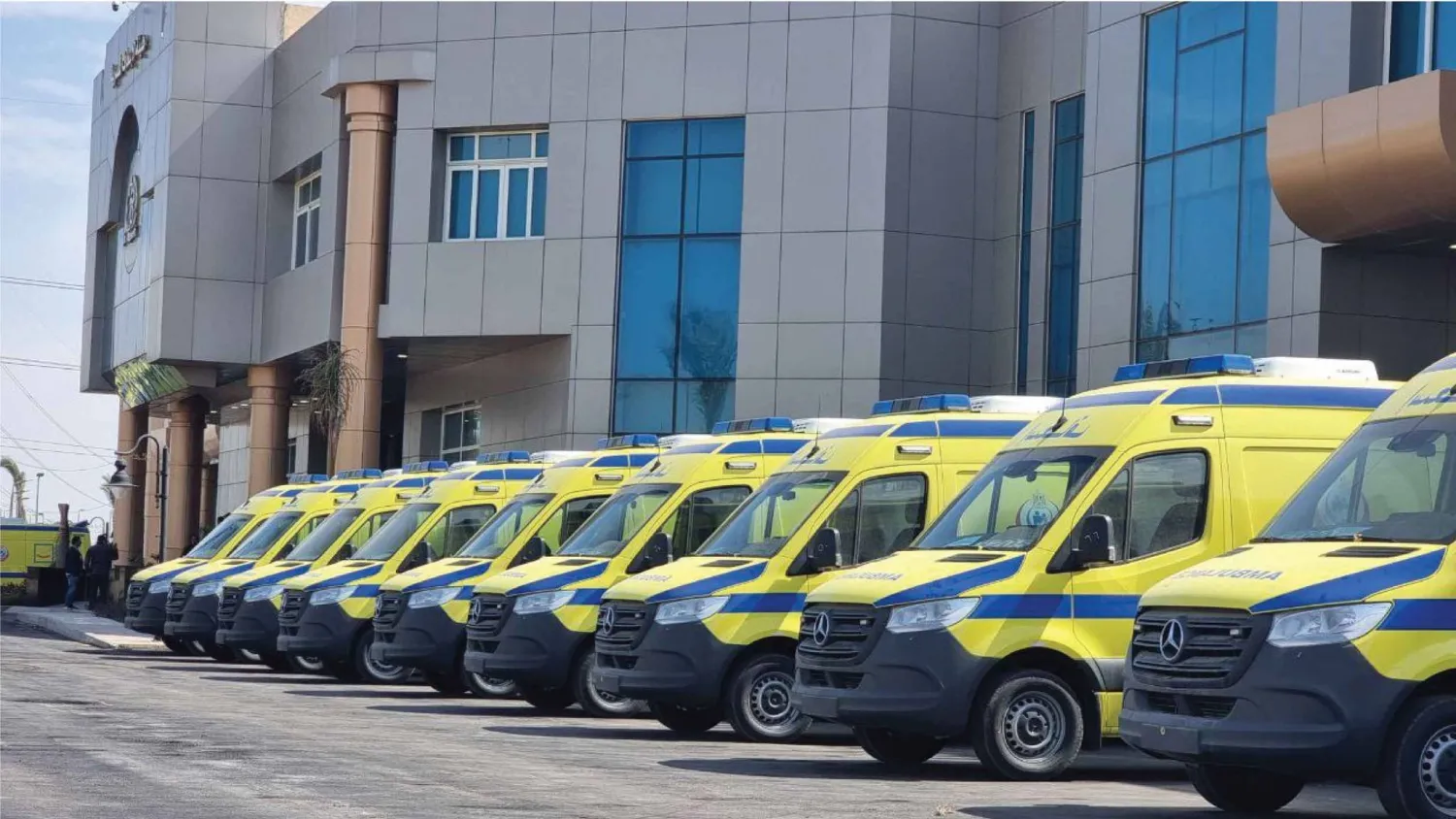 سيارات إسعاف (أرشيفية-هيئة الإسعاف المصرية)