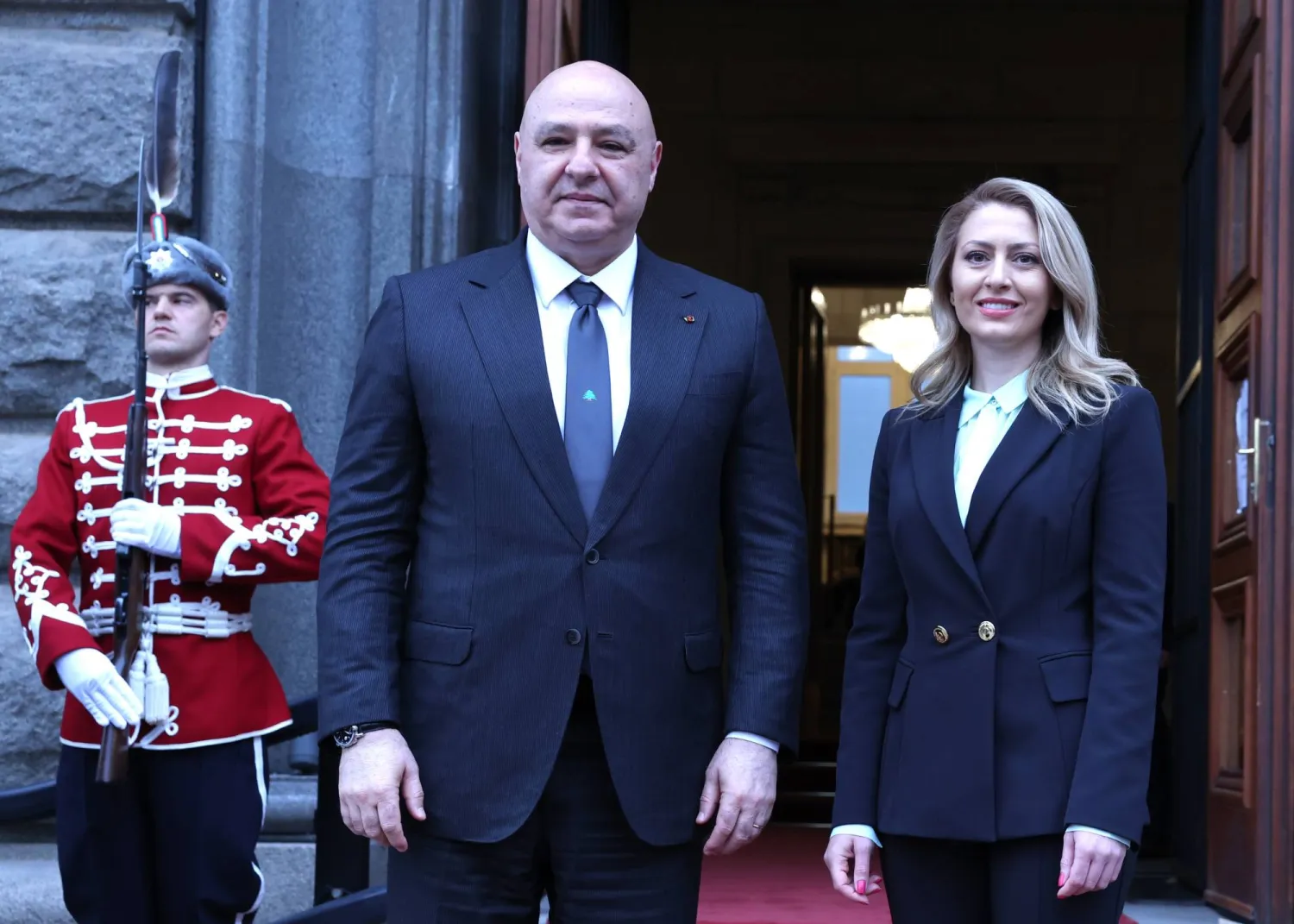 الرئيس اللبناني جوزيف عون ورئيسة البرلمان البلغاري رايا نازاريان في صوفيا (الرئاسة اللبنانية)