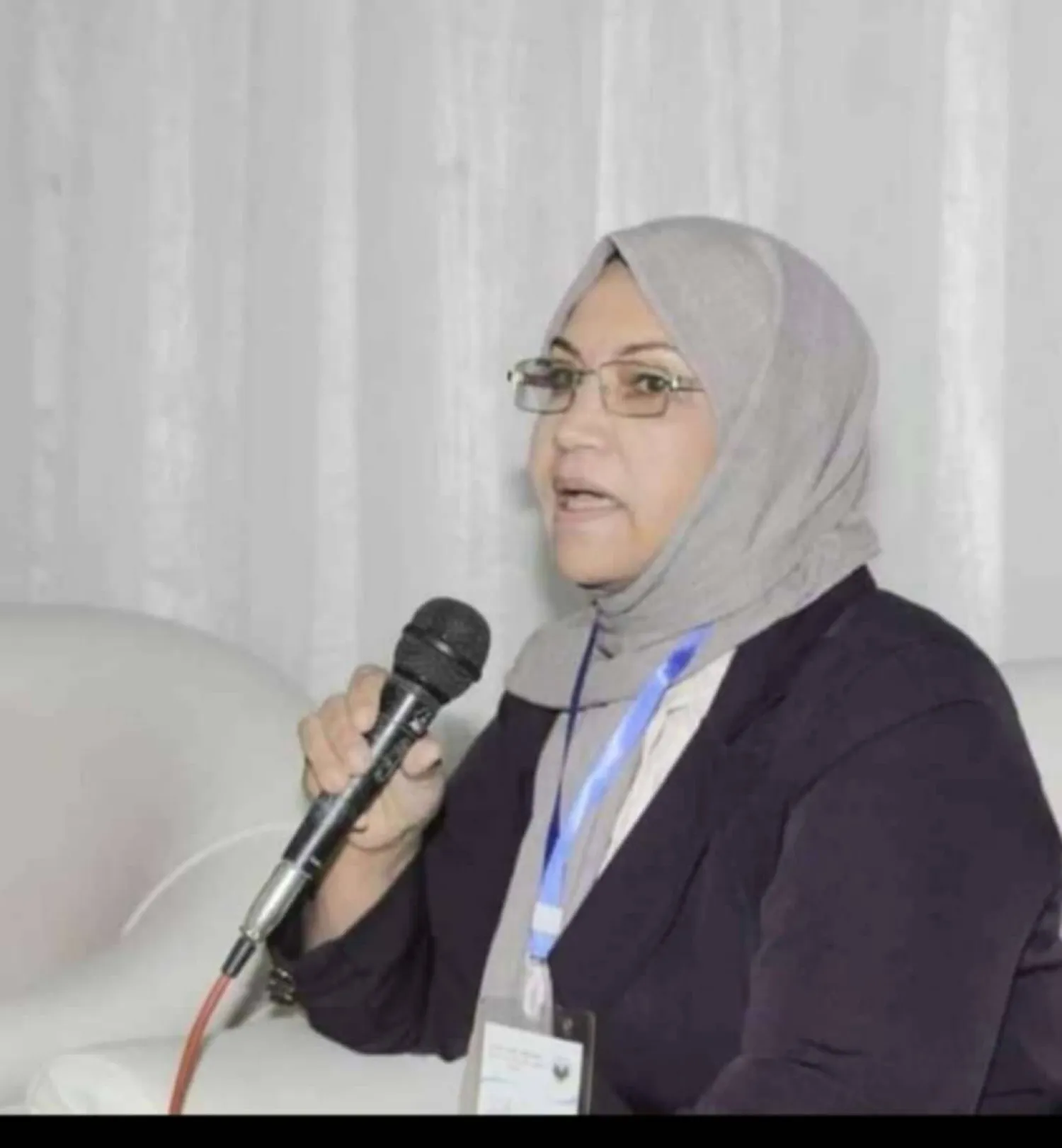 عائشة الأصفر 