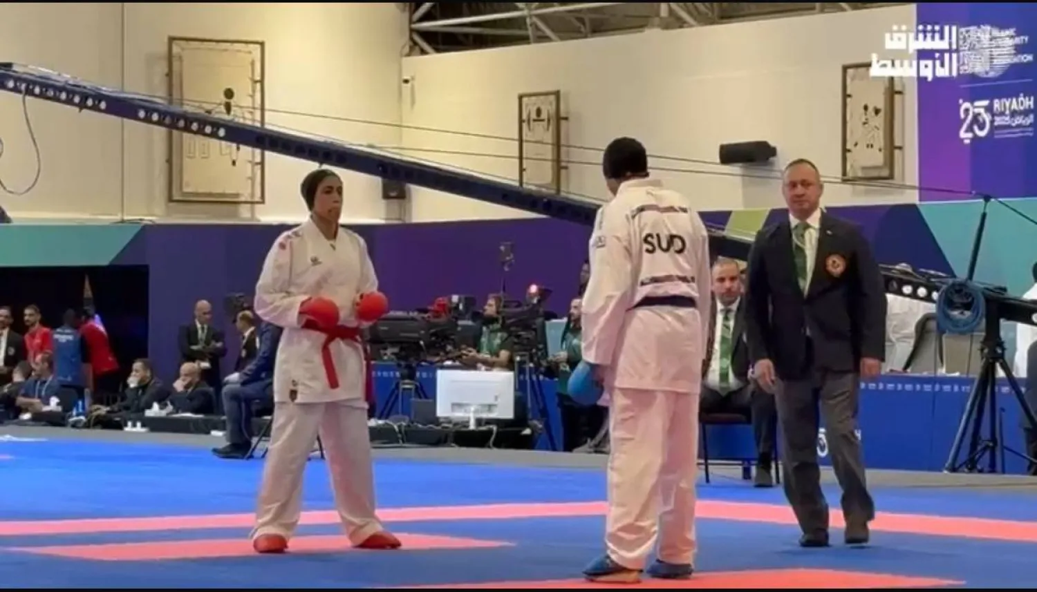 ريناد مهيوب خلال نزالها (الشرق الأوسط) 