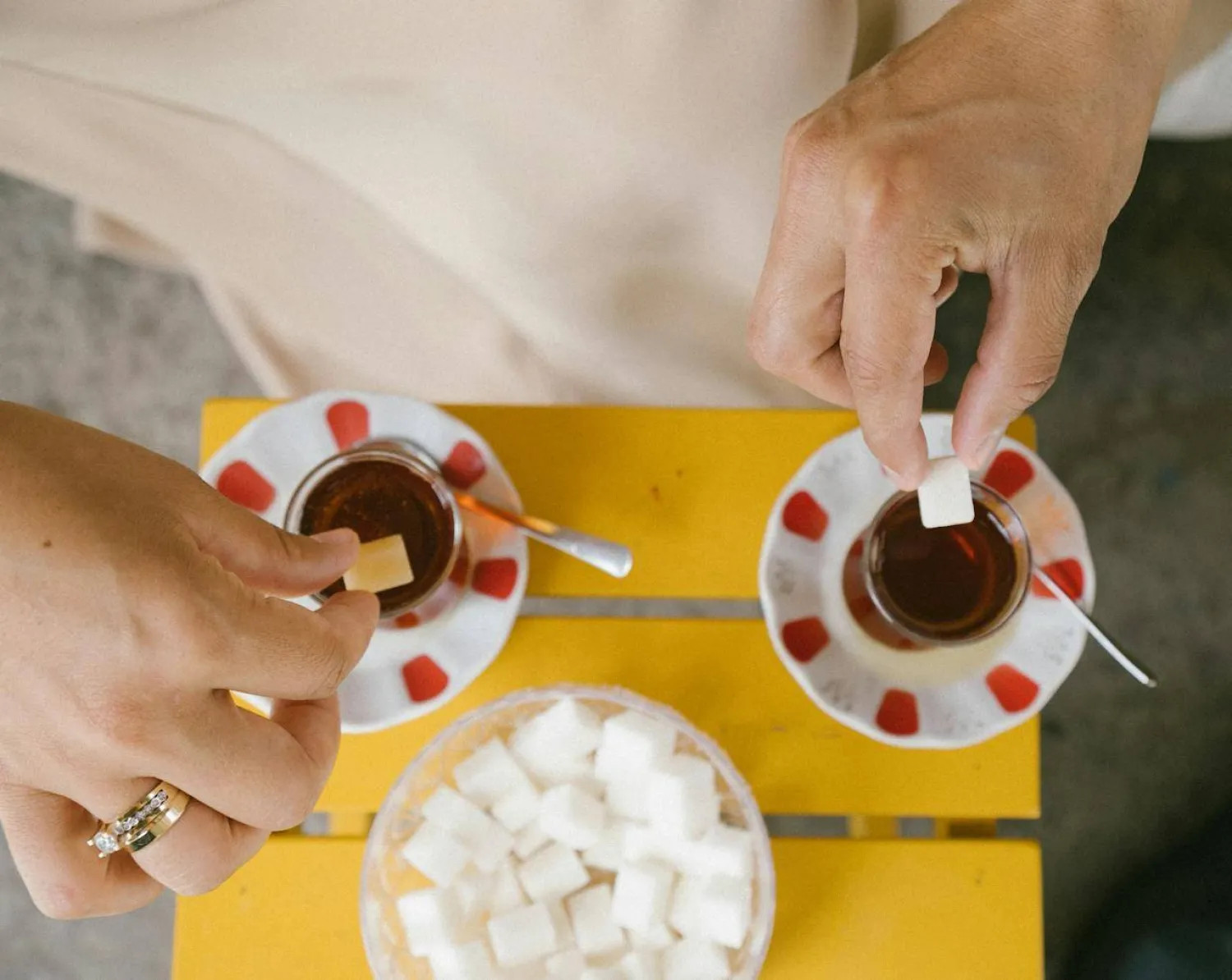 8 محليات طبيعية تخفض السكر وتدعم صحة القلب والأمعاء