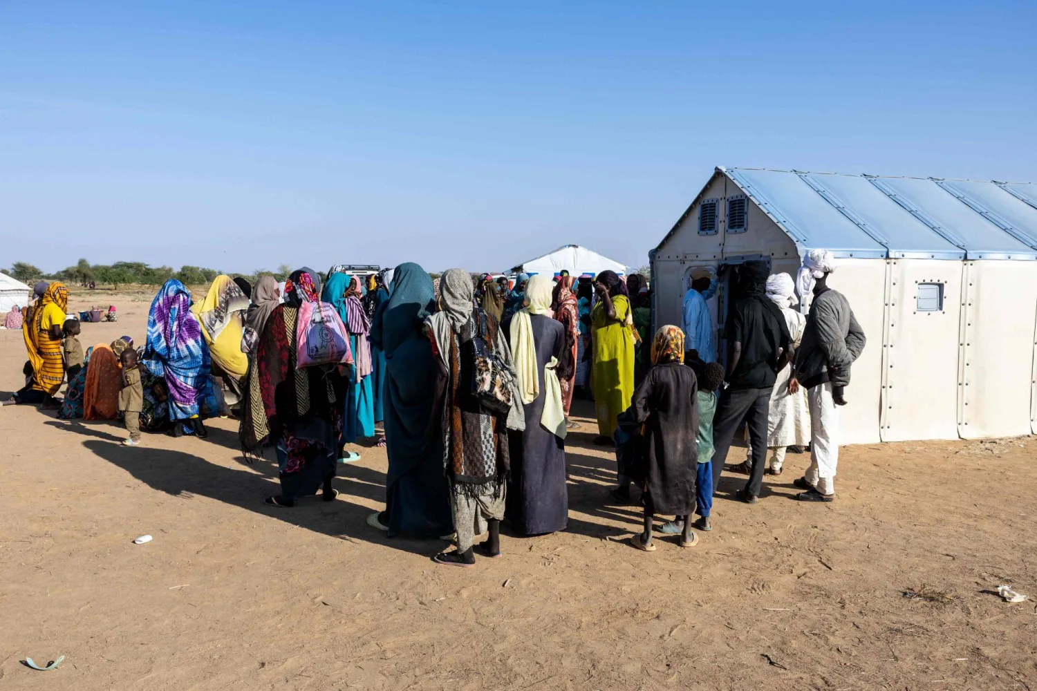 اللاجئون السودانيون بمخيم أوري كاسوني بتشاد هرباً من الصراع في بلادهم (أ.ف.ب)