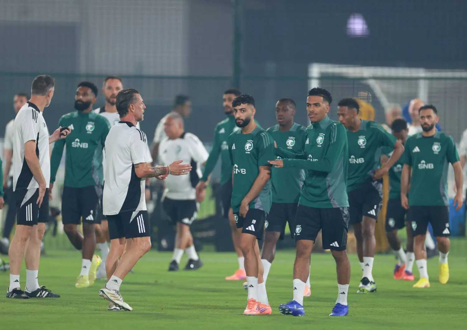 أبو الشامات خلال تدريبات المنتخب السعودي (تصوير: عدنان مهدلي)