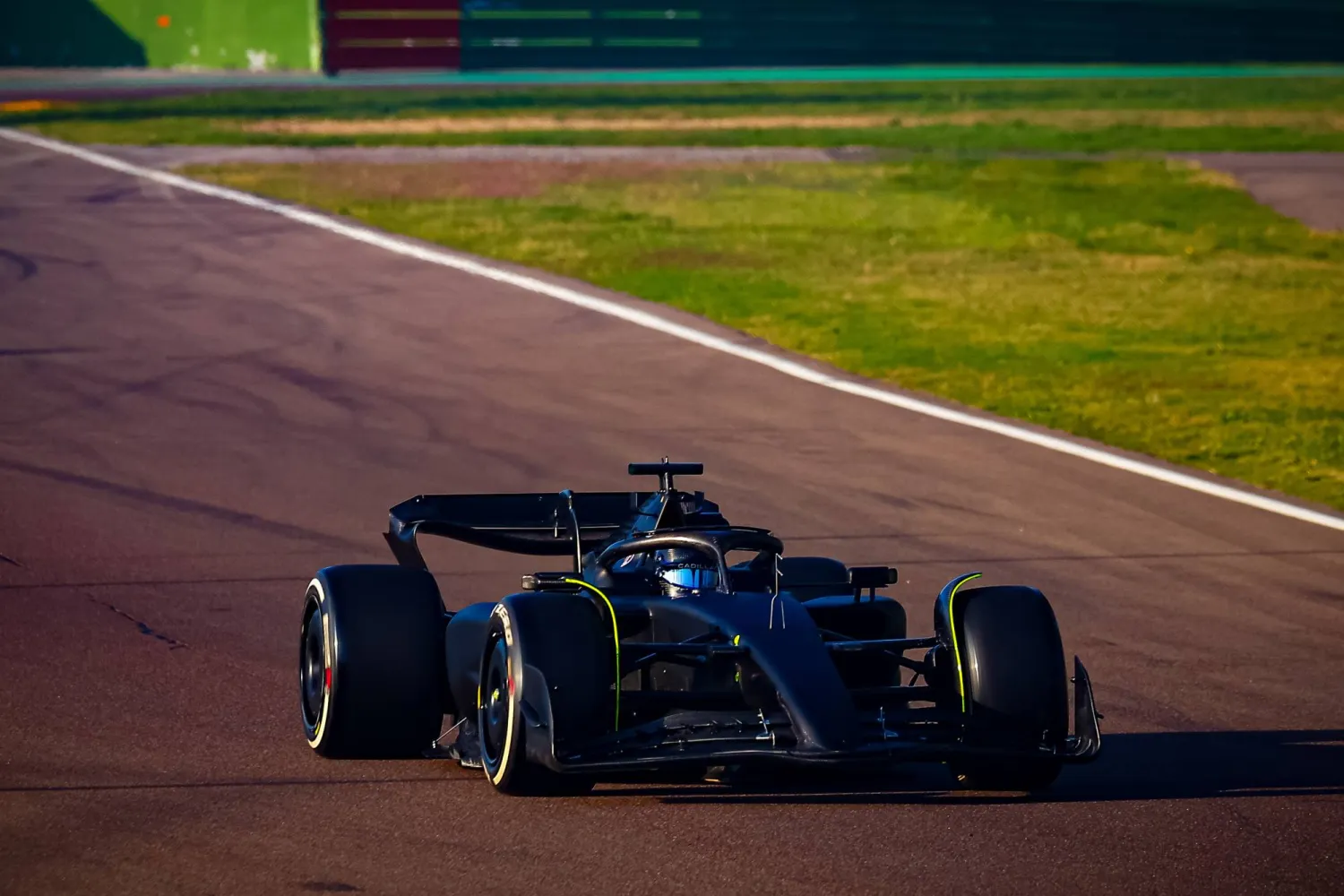 13 November 2025, Italy, Imola: Mexican Formula One driver Sergio Perez, test drives Ferrari SF-23, the new Cadillac F1 car at the Enzo e Dino Ferrari circuit in Imola. Photo: Federico Basile/LiveMedia-IPA/ZUMA Press Wire/dpa