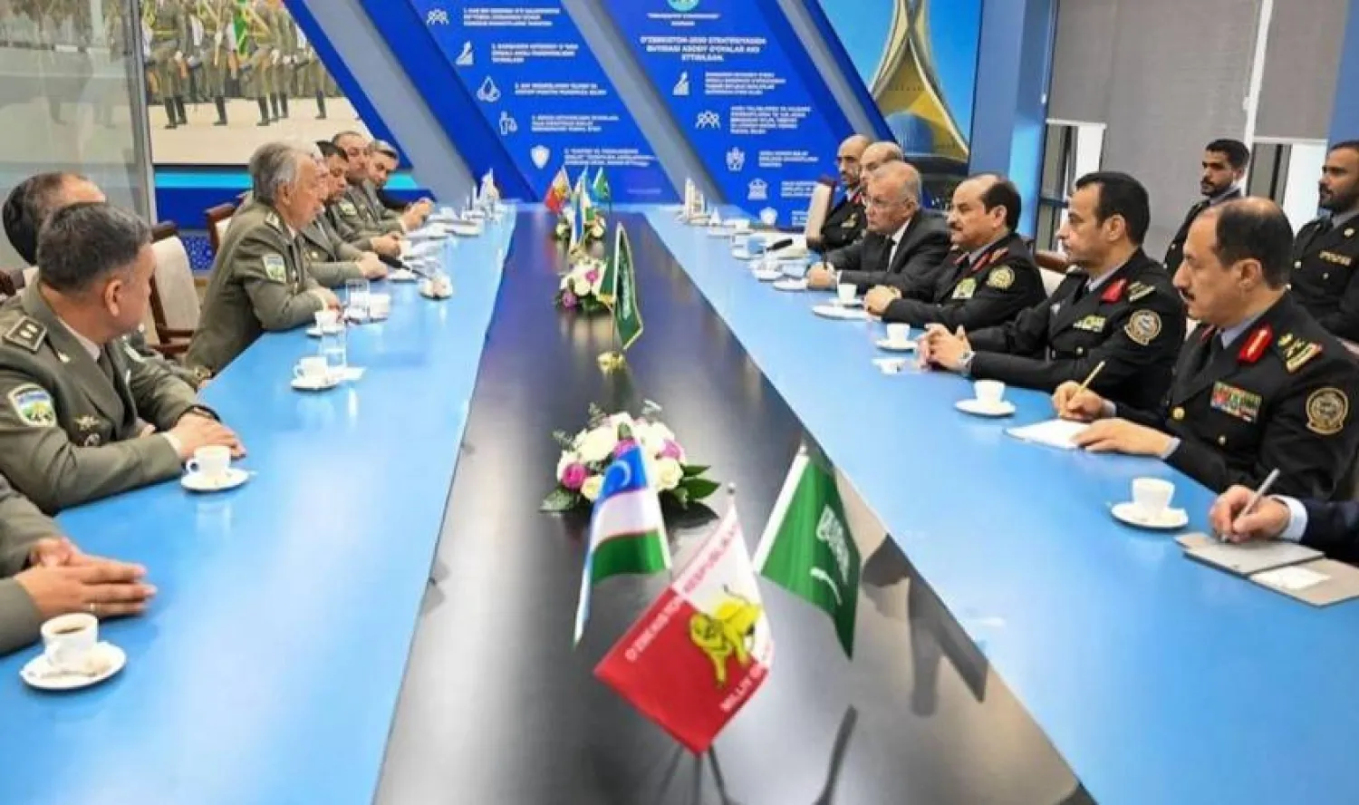 بحث الاجتماع في طشقند العلاقات الثنائية بين البلدين (وزارة الحرس الوطني السعودية)