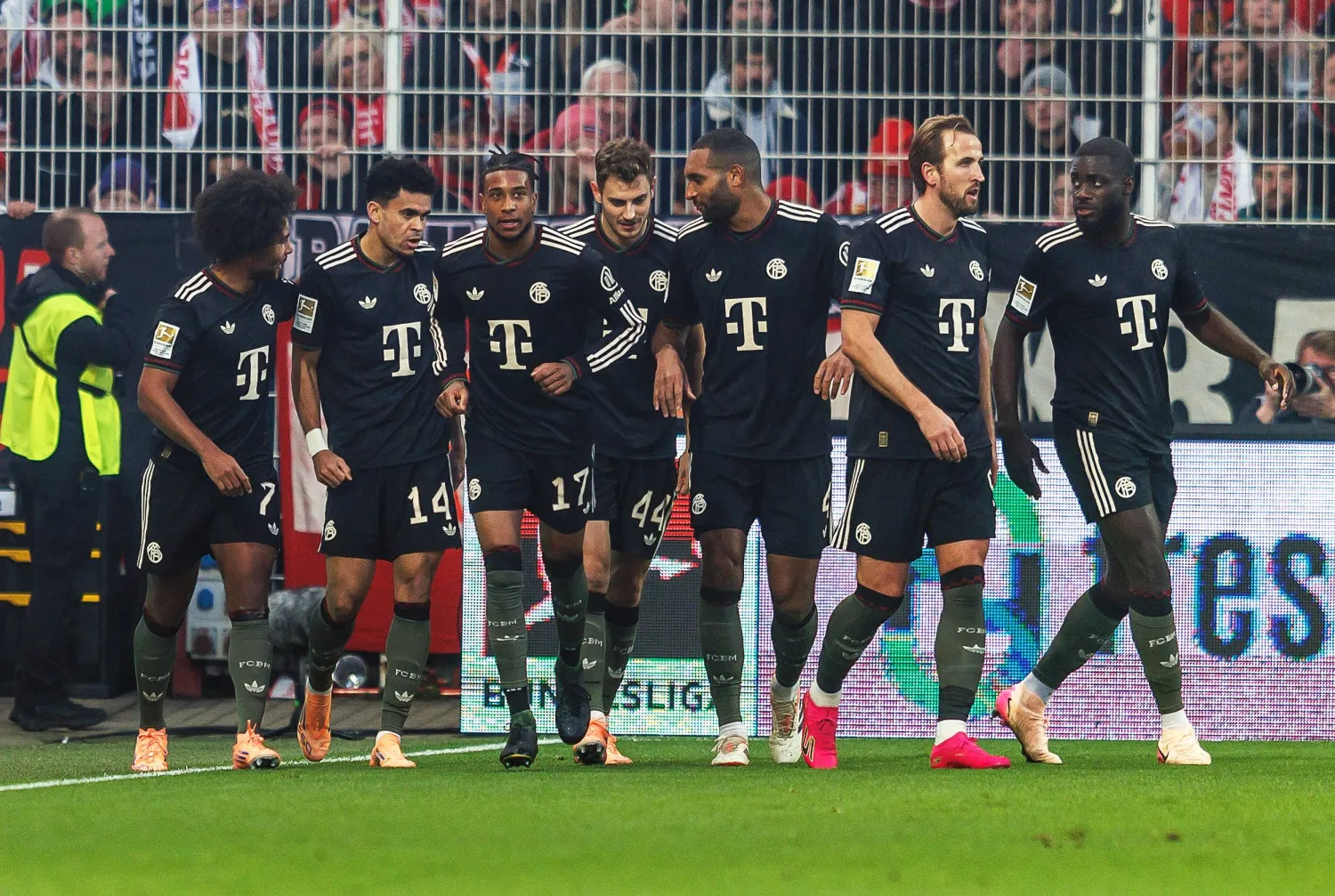 لاعبو البايرن حققوا أفضل بداية لفريق من الدوريات الخمس الكبرى بأوروبا (د ب ا)
