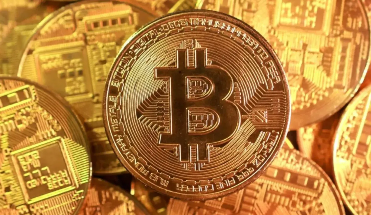 FILE PHOTO: Representation of Bitcoin cryptocurrency is seen in this illustration taken September 10, 2025. REUTERS/Dado Ruvic/Illustration/File Photo
