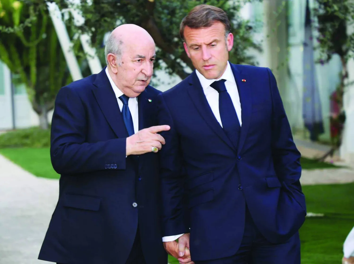 الرئيسان الجزائري والفرنسي على هامش قمة السبع بإيطاليا يونيو 2024 (الرئاسة الجزائرية)