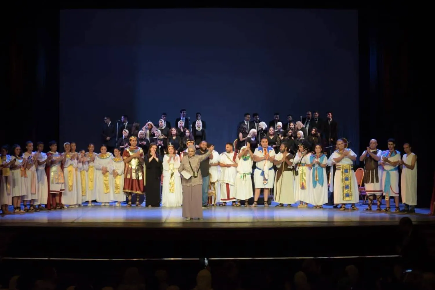 معالجة رؤية شكسبير وشوقي لقصة كليوباترا (وزارة الثقافة المصرية)