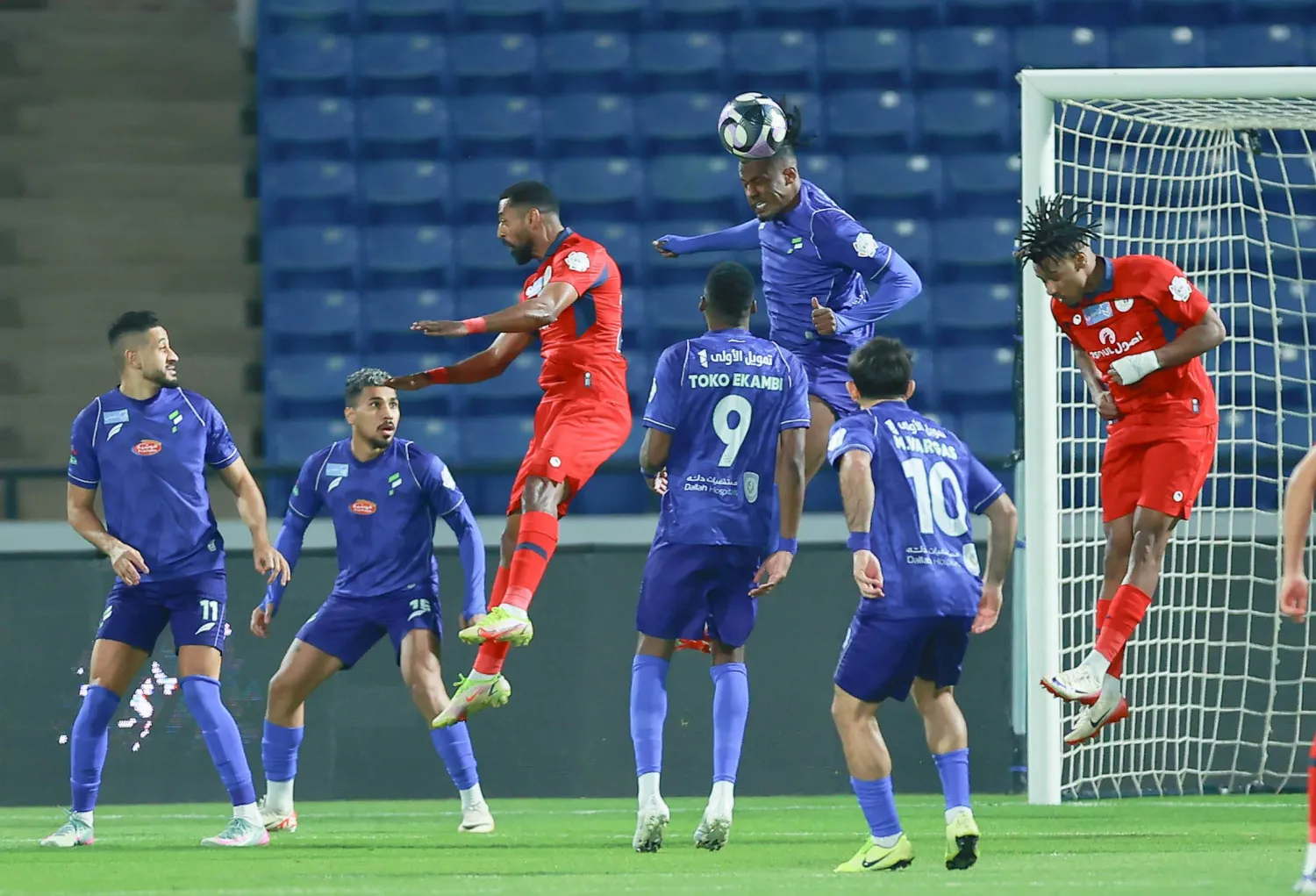 من إحدى مباريات الفتح في الدوري السعودي (تصوير: عدنان مهدلي)