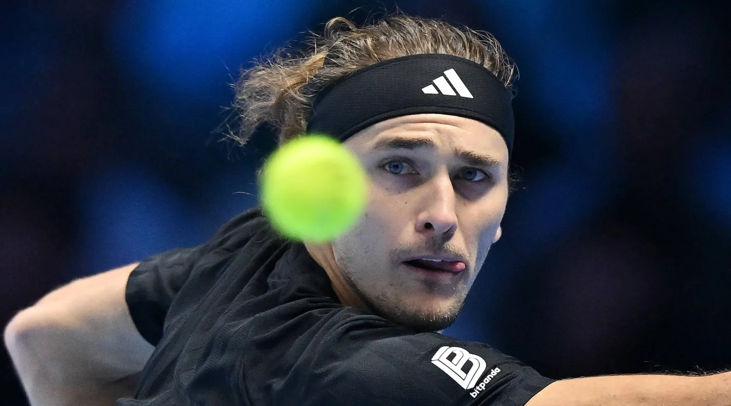 الألماني ألكسندر زفيريف ودّع تورينو مبكراً (إ.ب.أ)