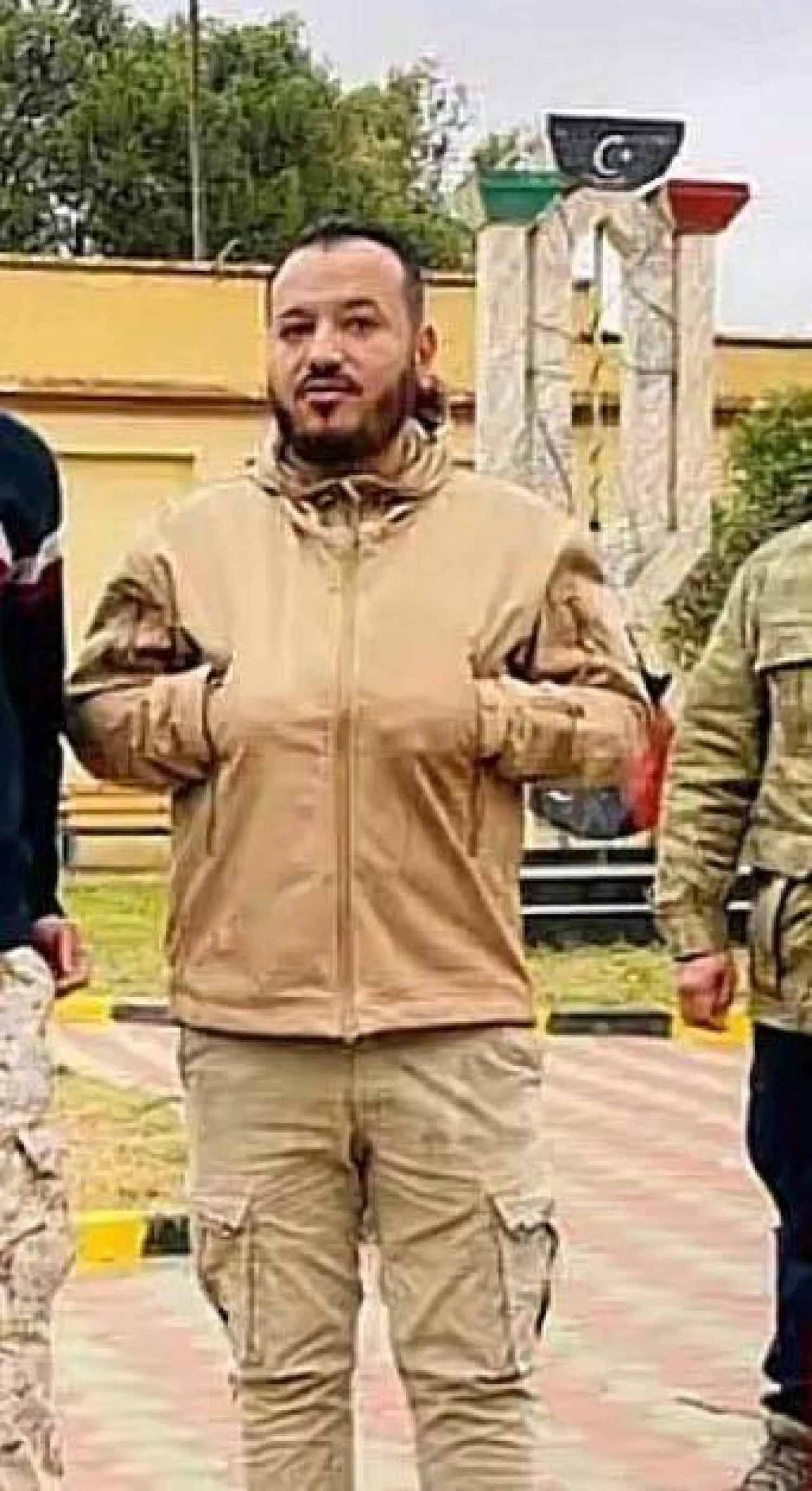 
صورة وزعها «اللواء 444 قتال» لاعتقال مسؤول مكتب «جهاز دعم الاستقرار» بغريان (اللواء)
