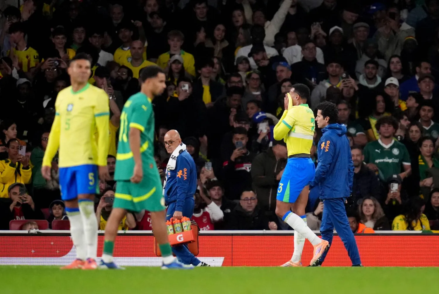 غابرييل متأثرا بالإصابة (د.ب.أ)