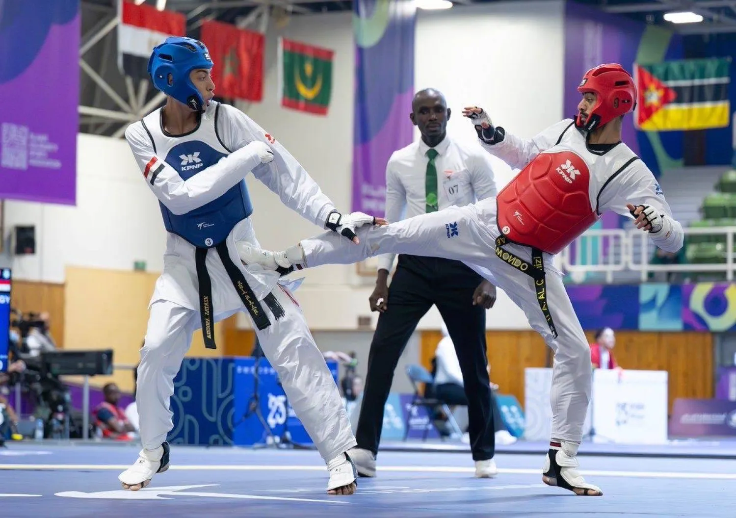 من مواجهة المشرف أمام خصمه الأردني (الشرق الأوسط)