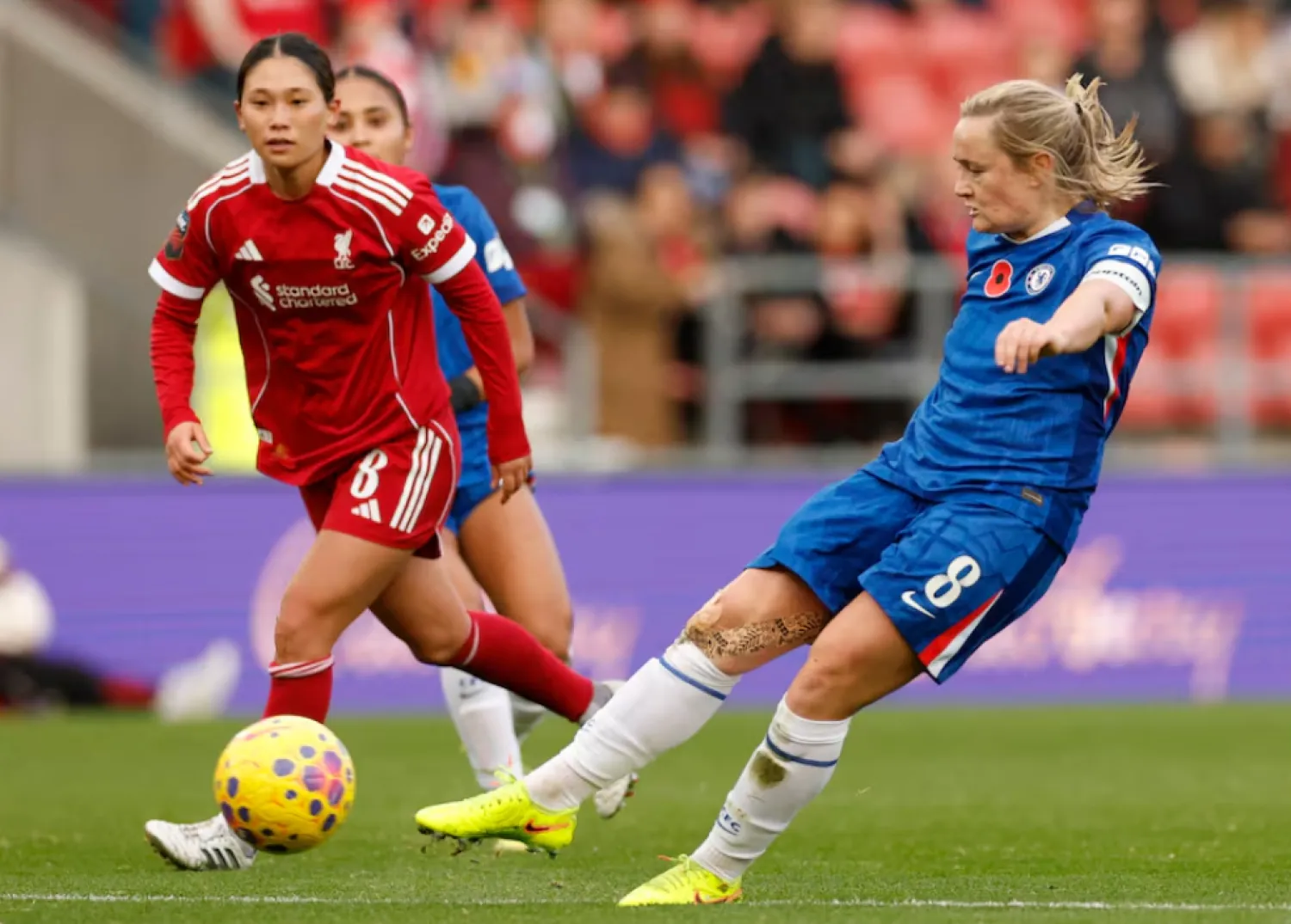 Soccer Football - Women's Super League - Liverpool v Chelsea - Brewdog Stadium, St. Helens, Britain - November 16, 2025 Chelsea's Erin Cuthbert shoots at goal Action Images via Reuters/Jason Cairnduff 