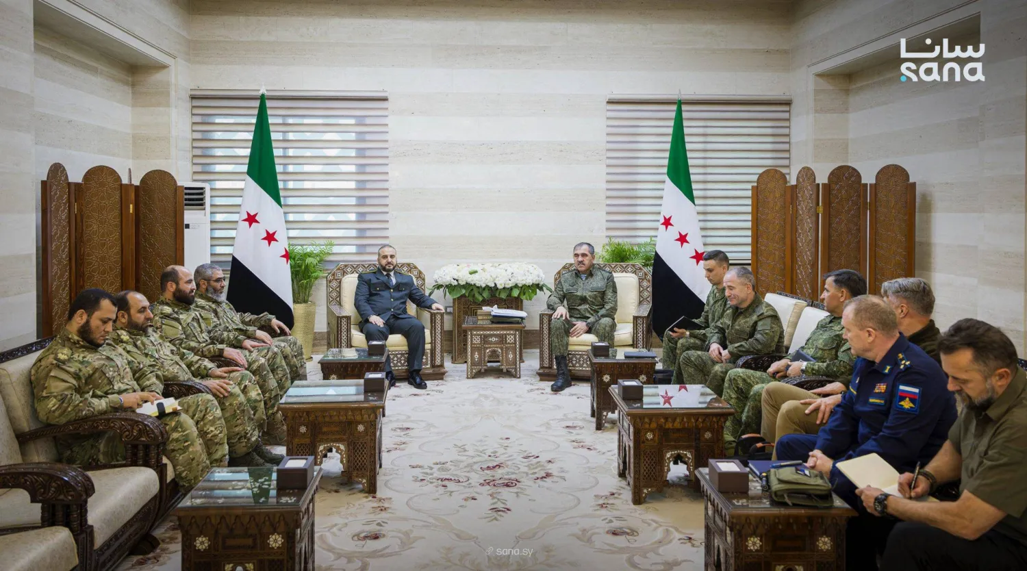 وزير الدفاع السوري اللواء مرهف أبو قصرة استقبل اليوم في دمشق وفداً رفيع المستوى من جمهورية روسيا الاتحادية برئاسة نائب وزير الدفاع الروسي يونس بك يفكيروف (سانا)