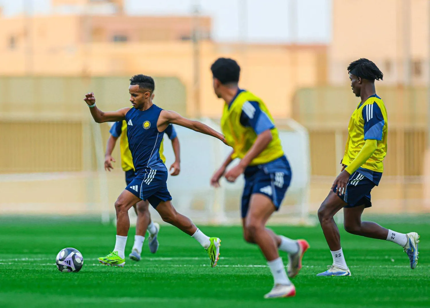 مباراة ودية جمعت النصر بفريق الشباب بالنادي (نادي النصر) 