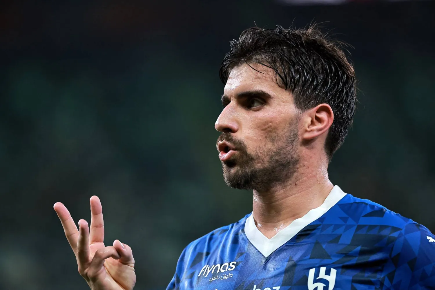 روبن نيفيز لاعب الهلال (رويترز)