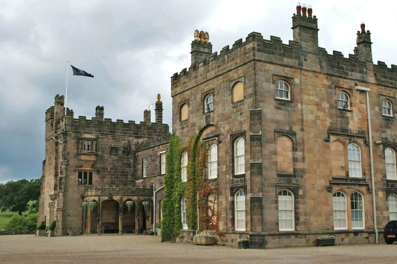 Ripley Castle near Harrogate (Shutterstock) 