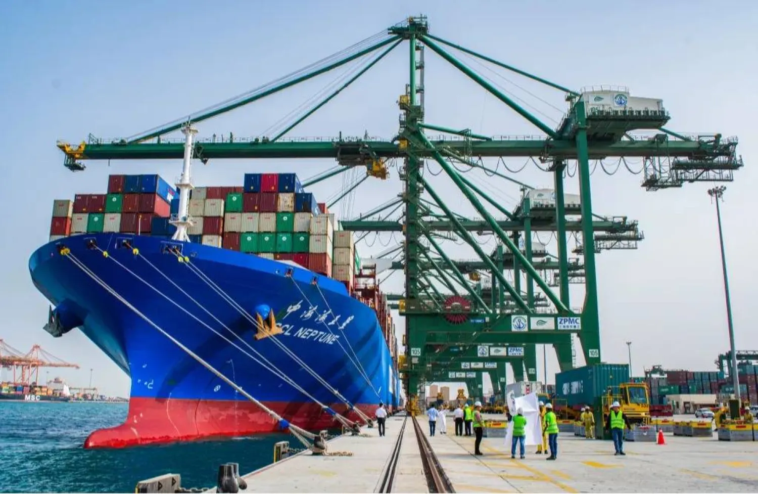 موظفون في مجال الخدمات اللوجيستية (وزارة النقل)