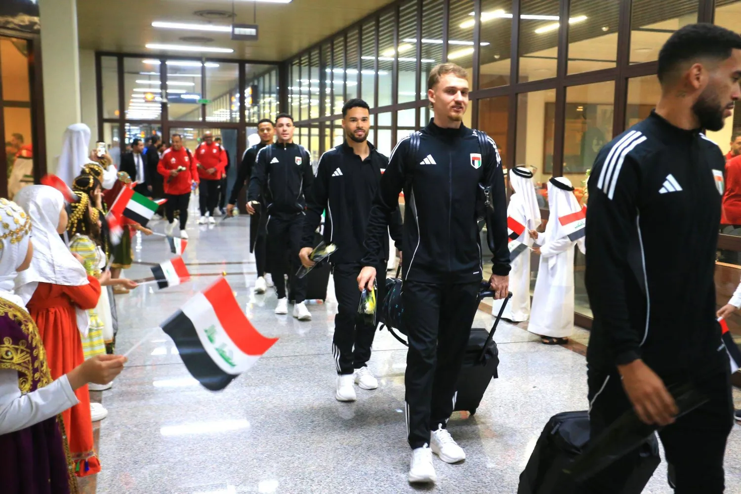 جانب من وصول منتخب الإمارات إلى البصرة (الاتحاد العراقي)
