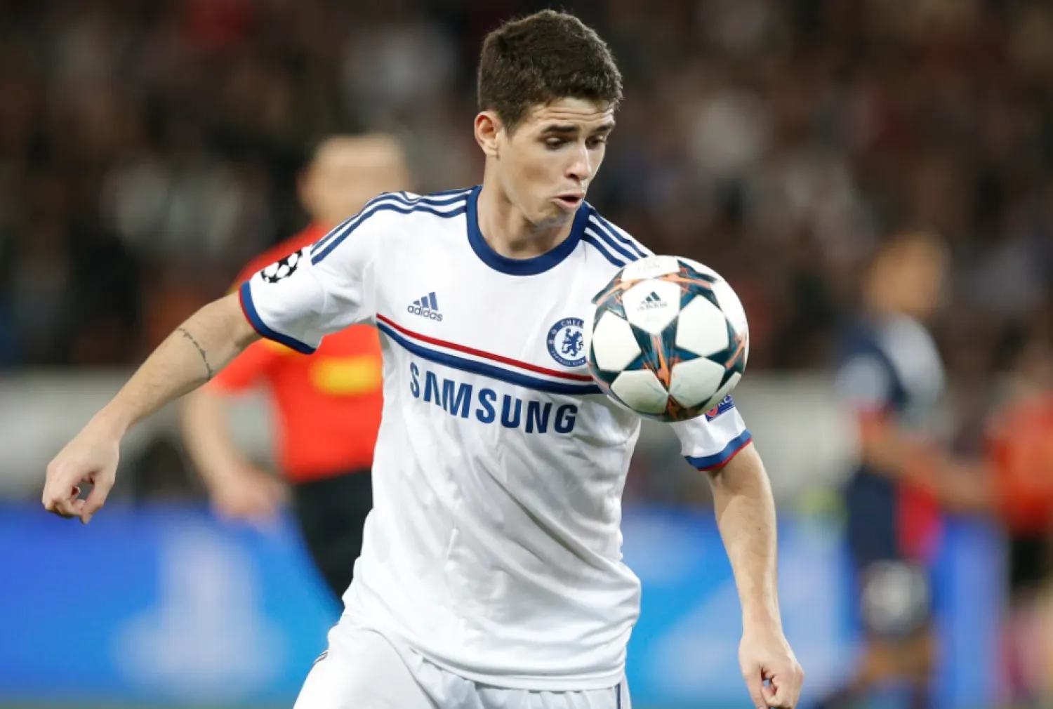 Chelsea’s Oscar eyes the ball during the Champions League quarterfinal first leg soccer match between PSG and Chelsea, at the Parc des Princes stadium, in Paris, Wednesday, April 2, 2014. (AP Photo/Christophe Ena, file)

