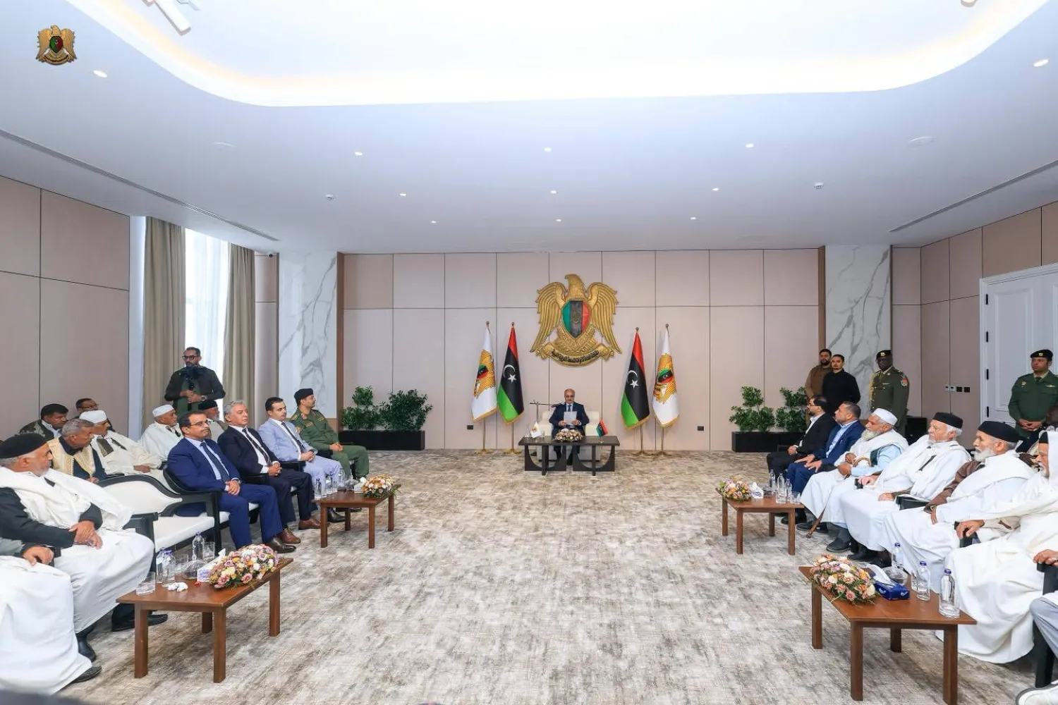 لقاء حفتر مع مشايخ وأعيان الساحل الغربي في بنغازي الاثنين (الجيش الوطني الليبي)