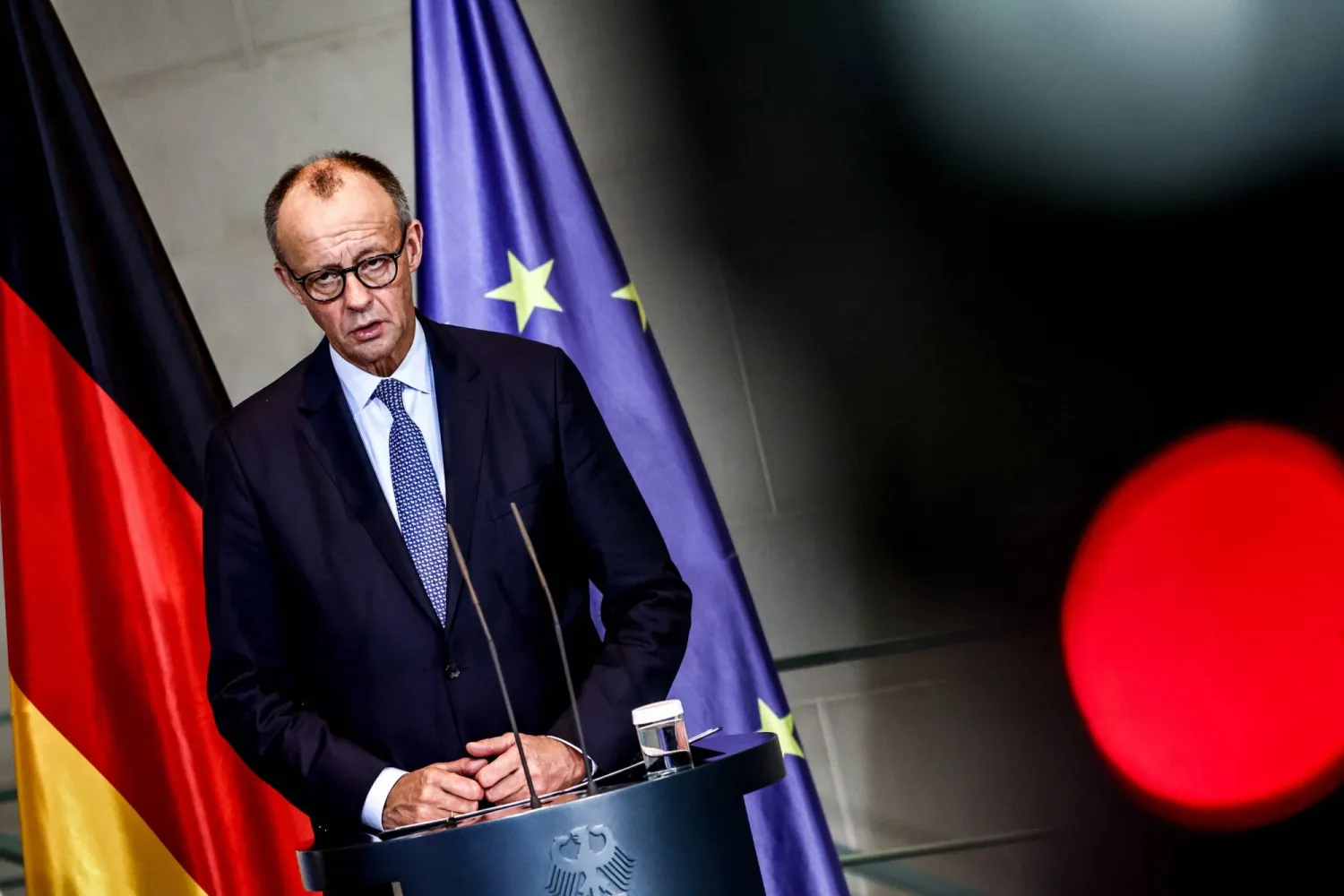  المستشار الألماني فريدريش ميرتس (إ.ب.أ)